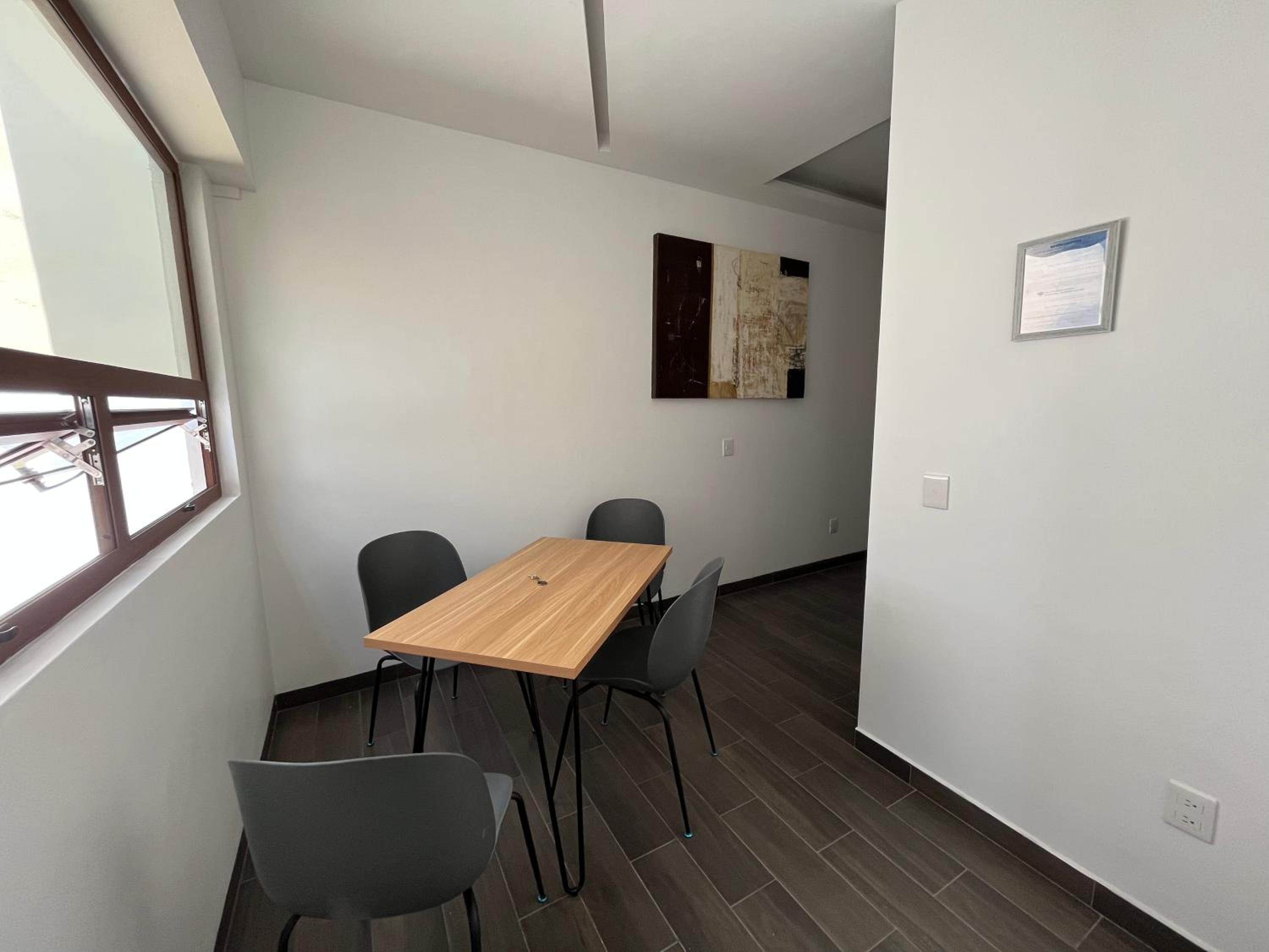 Apartment with Balcony - Photo 8