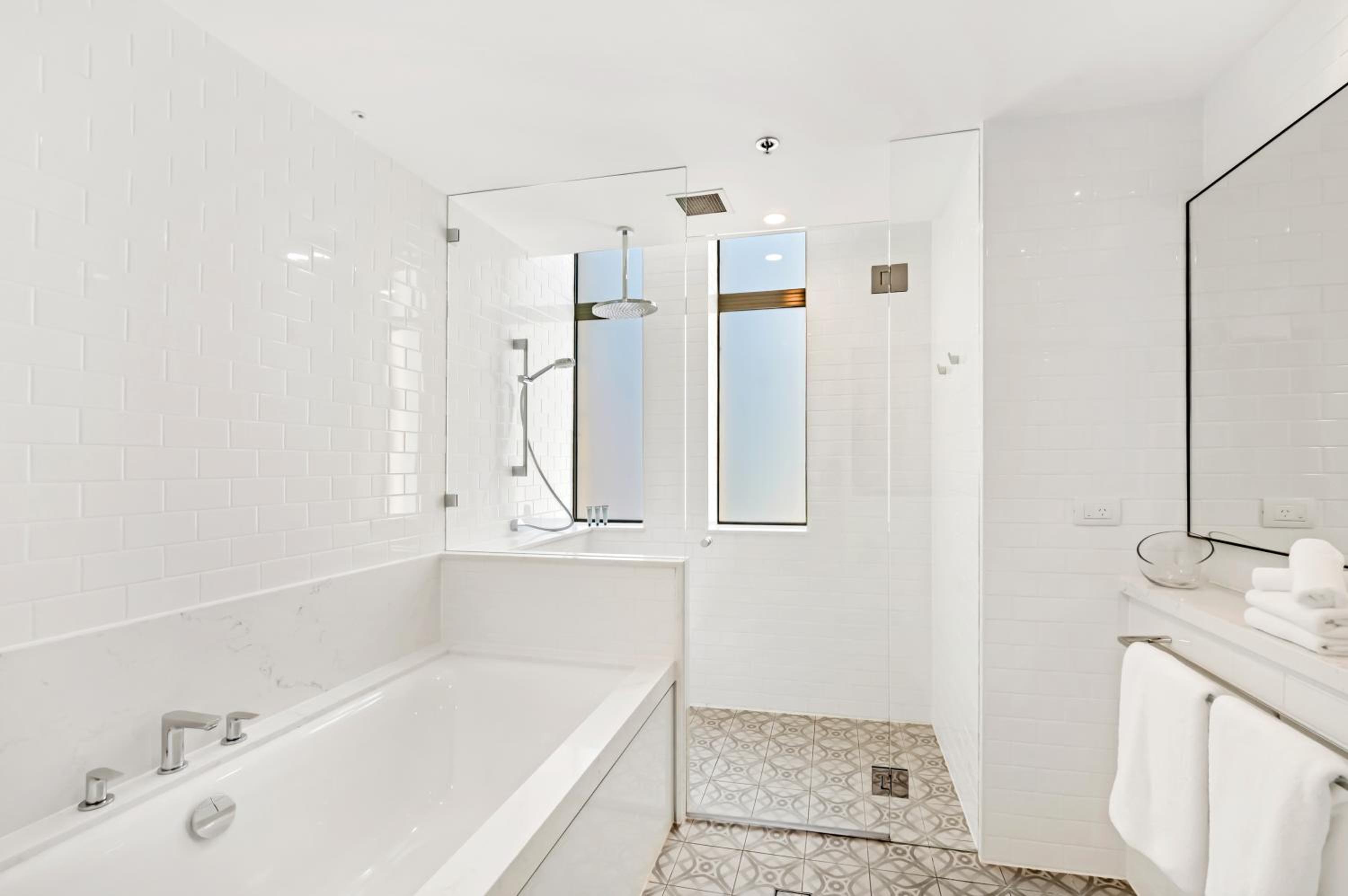 Signature Premium Corner King Room