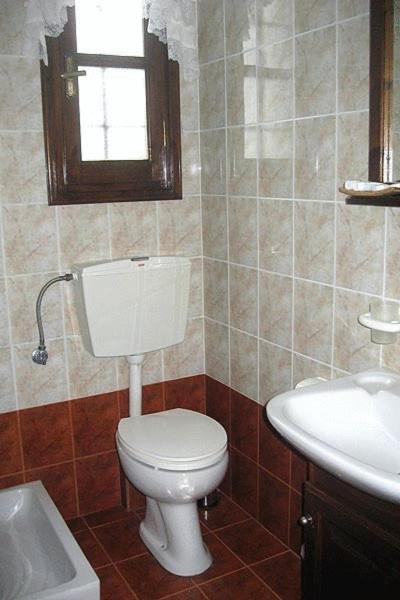 Double or Twin Room with Fireplace photo 2