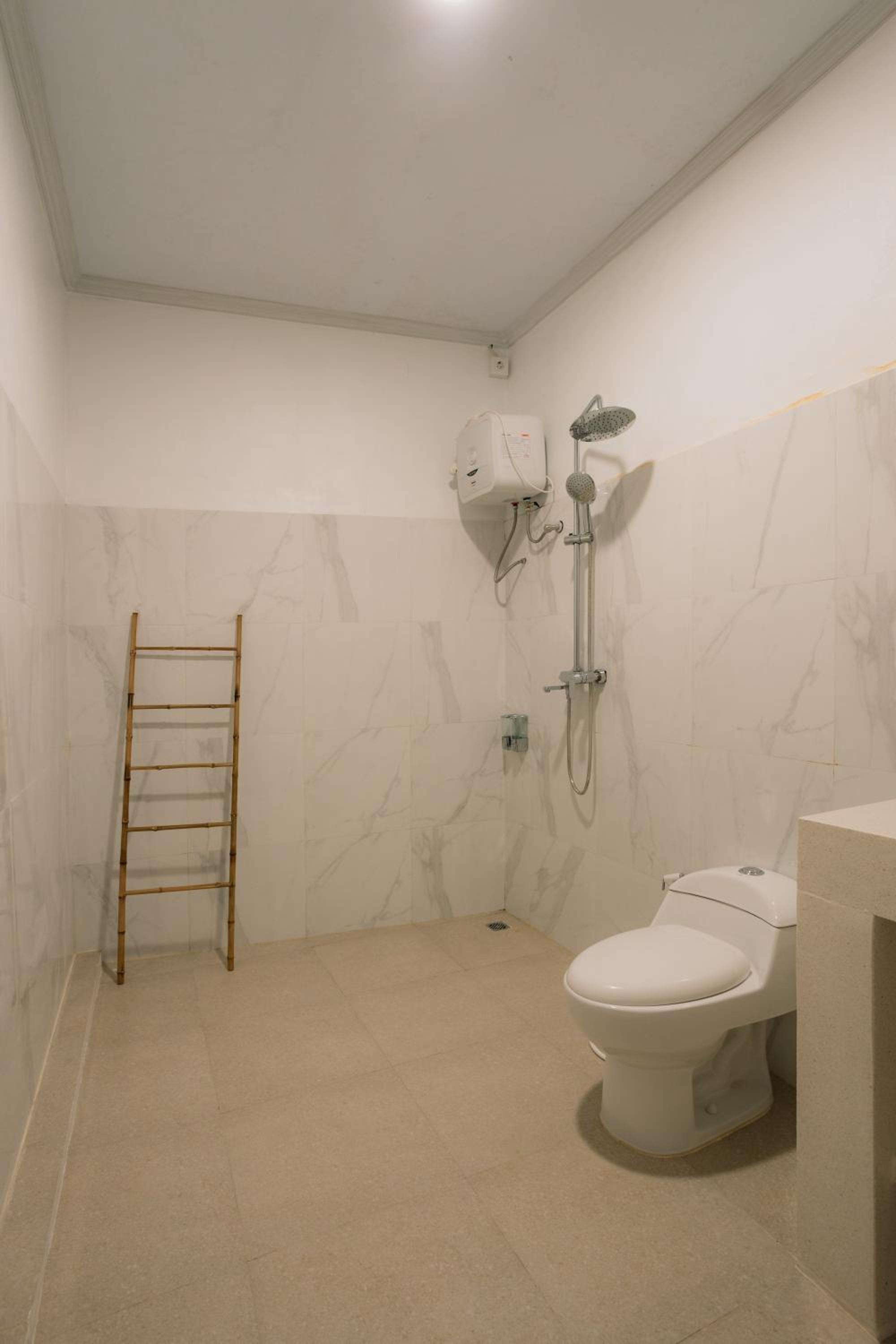 Double Room - Photo 21