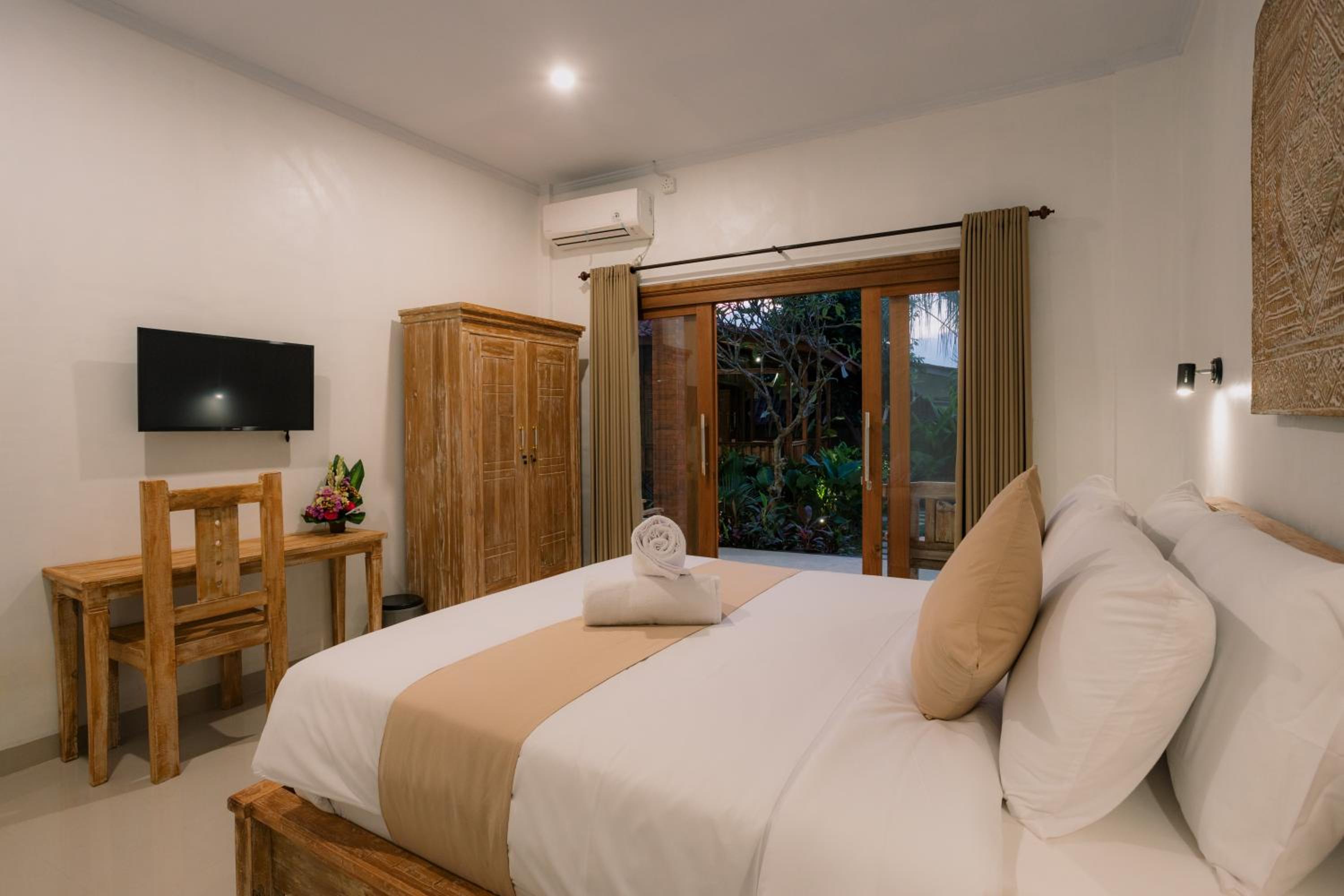 Double Room - Photo 24