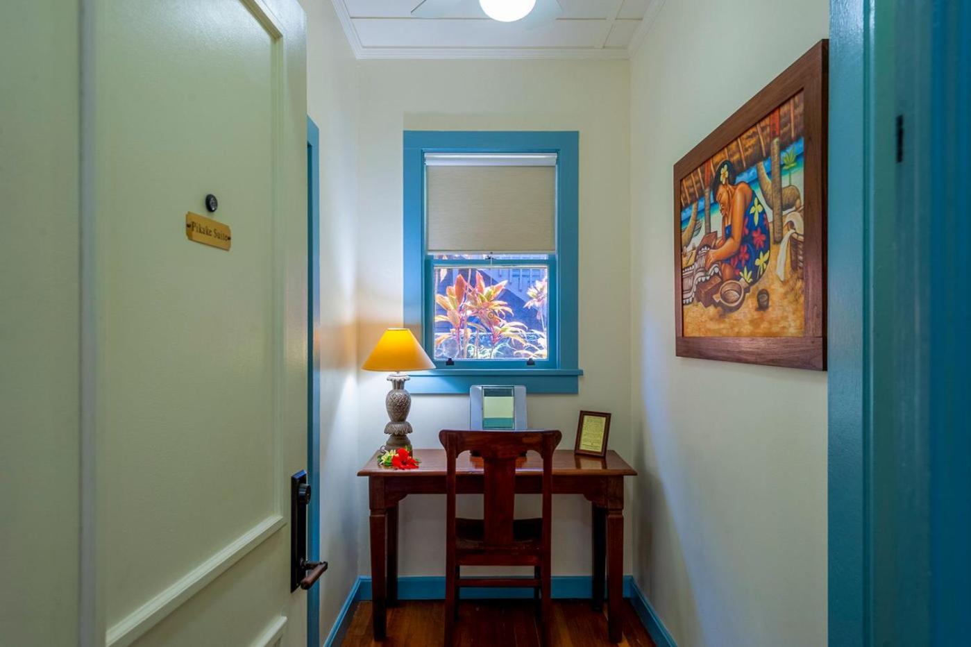Queen Suite - Photo 7