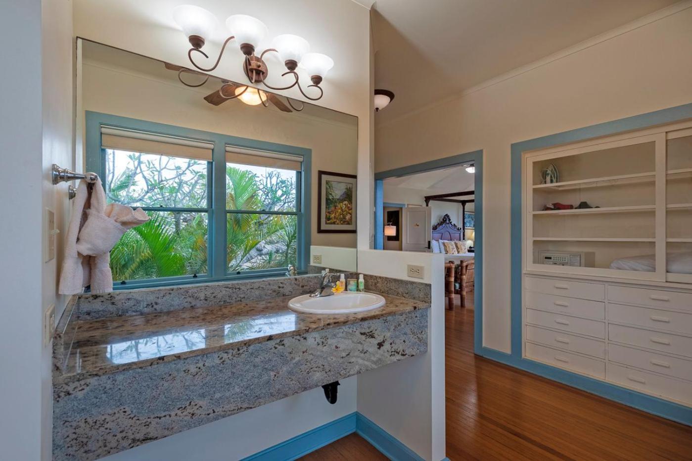 King Suite with Ocean View - Photo 23