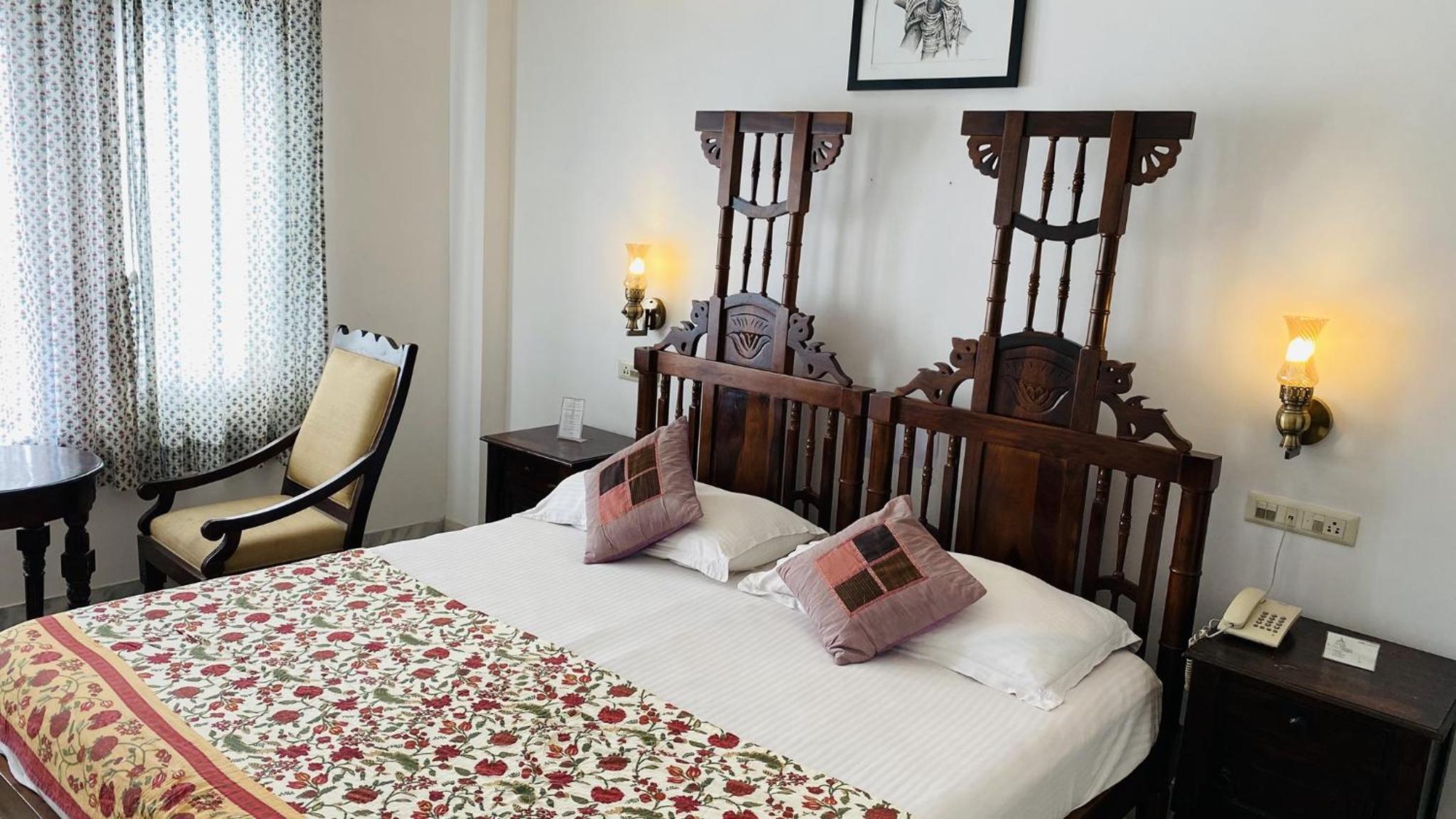 Deluxe Double or Twin Room photo 2
