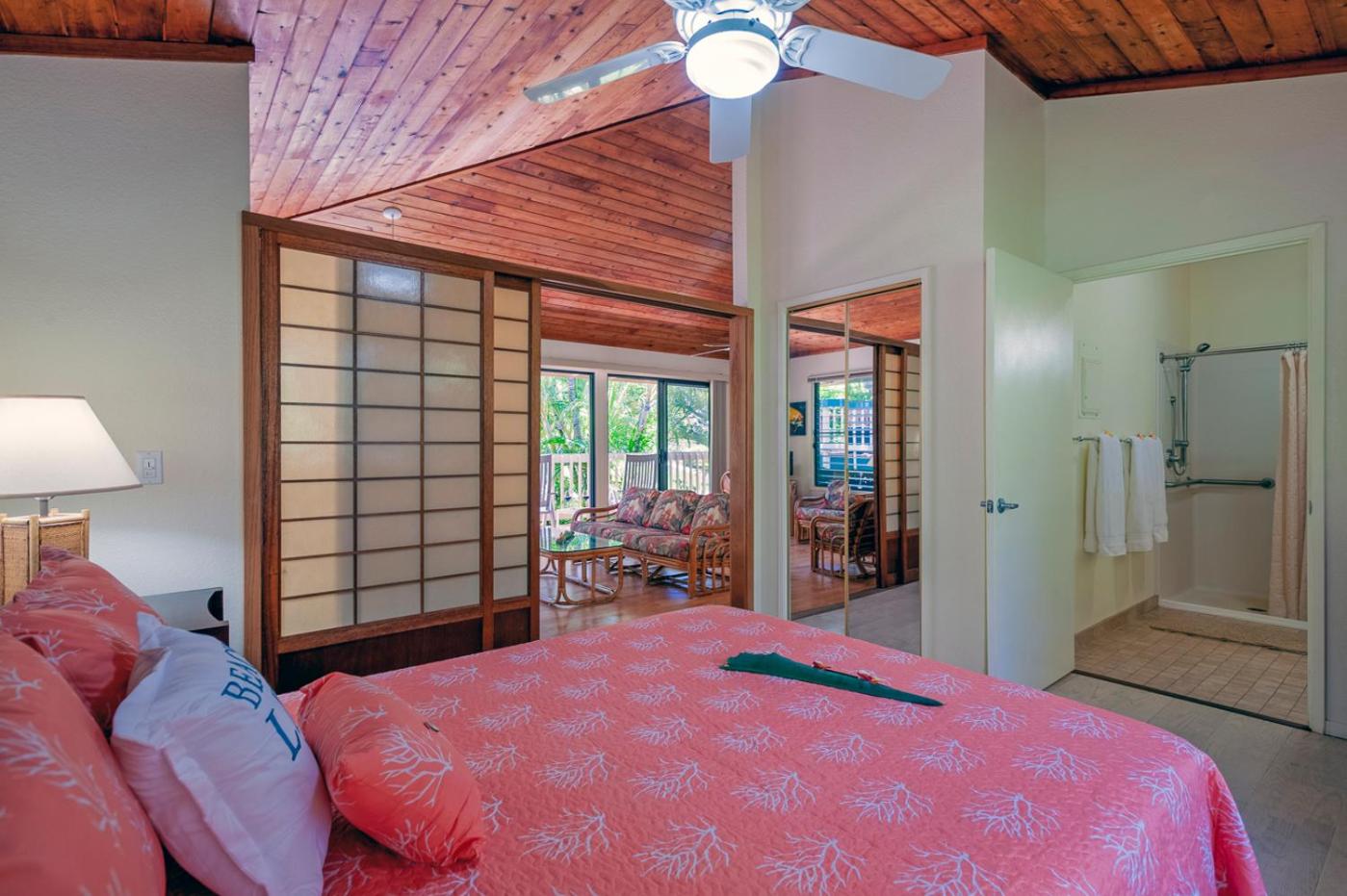 One-Bedroom Apartment - Photo 14