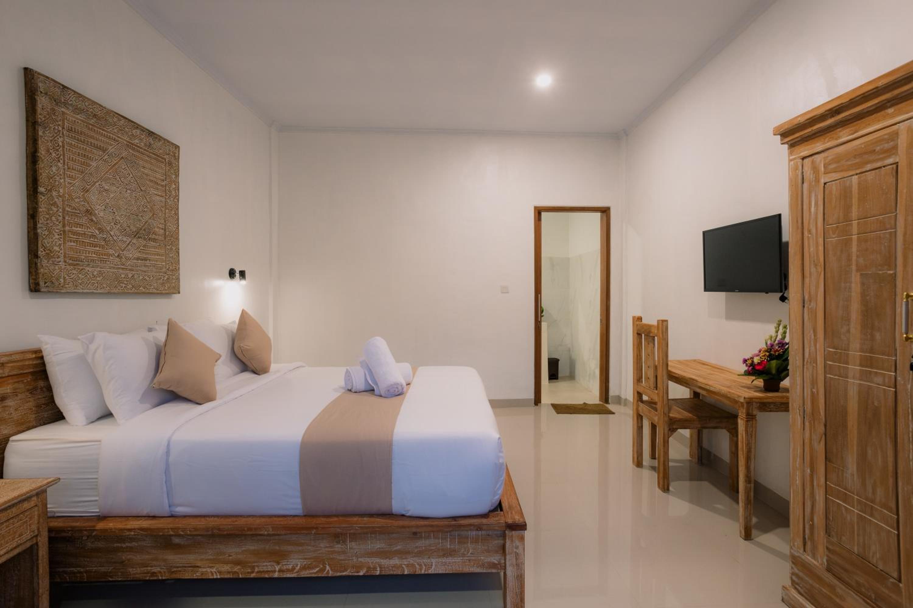 Double Room - Photo 10