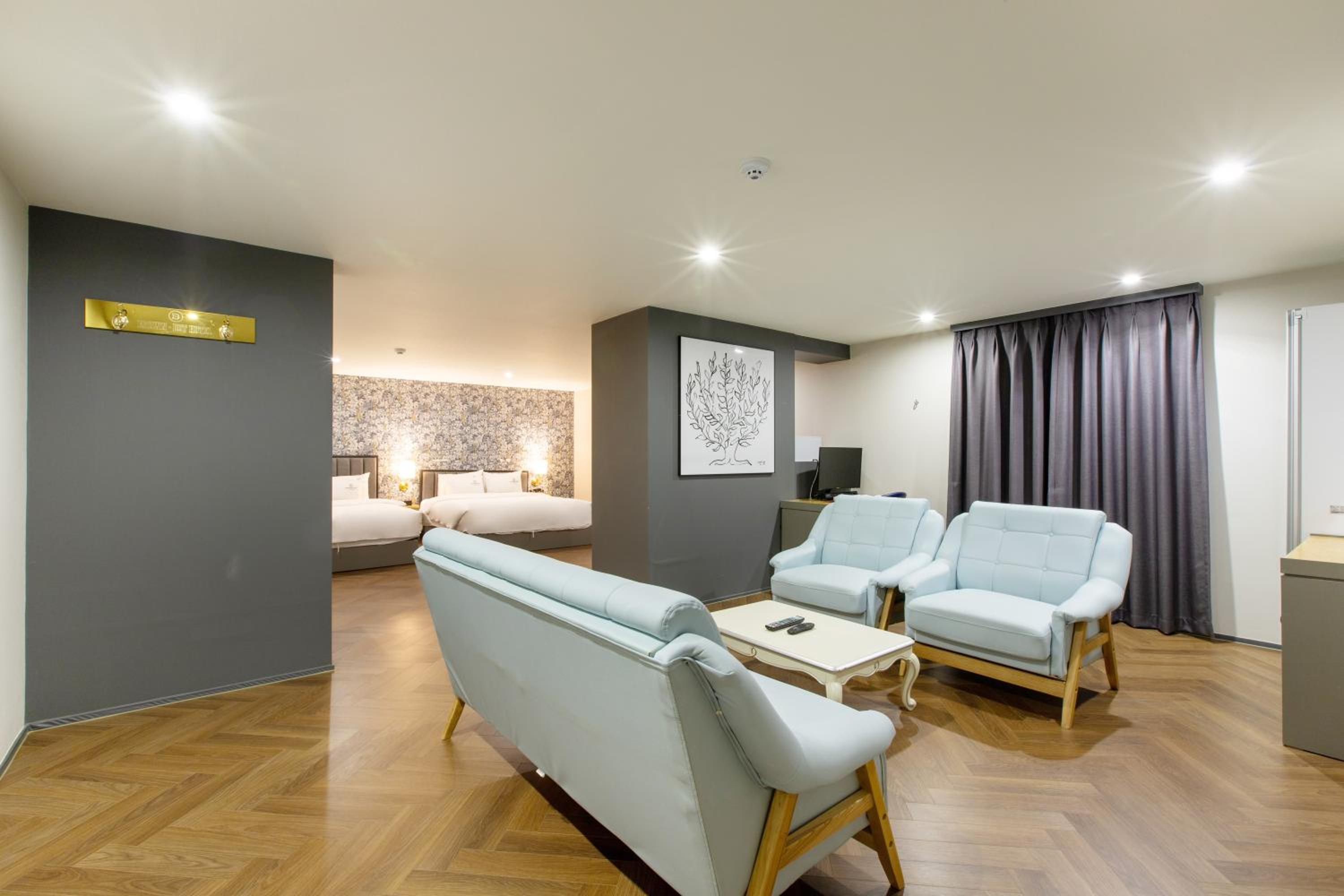Superior Suite