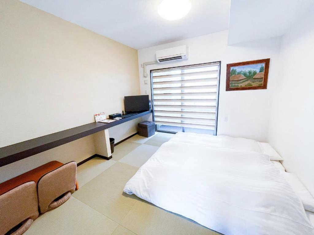 Studio Apartment with Sea View photo 2