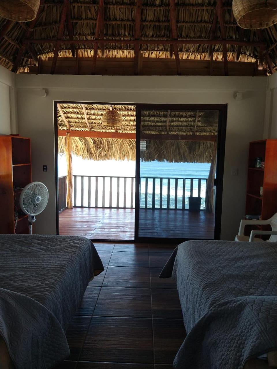 Deluxe Double or Twin Room with Sea View - Photo 16