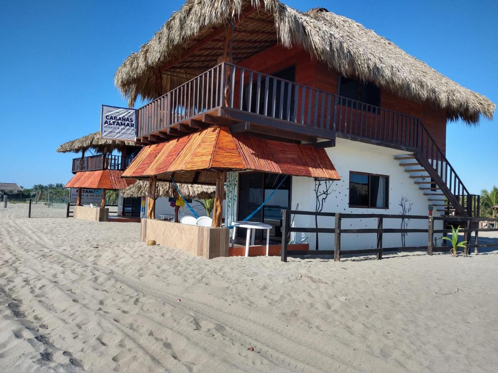 Deluxe Double or Twin Room with Sea View - Photo 14