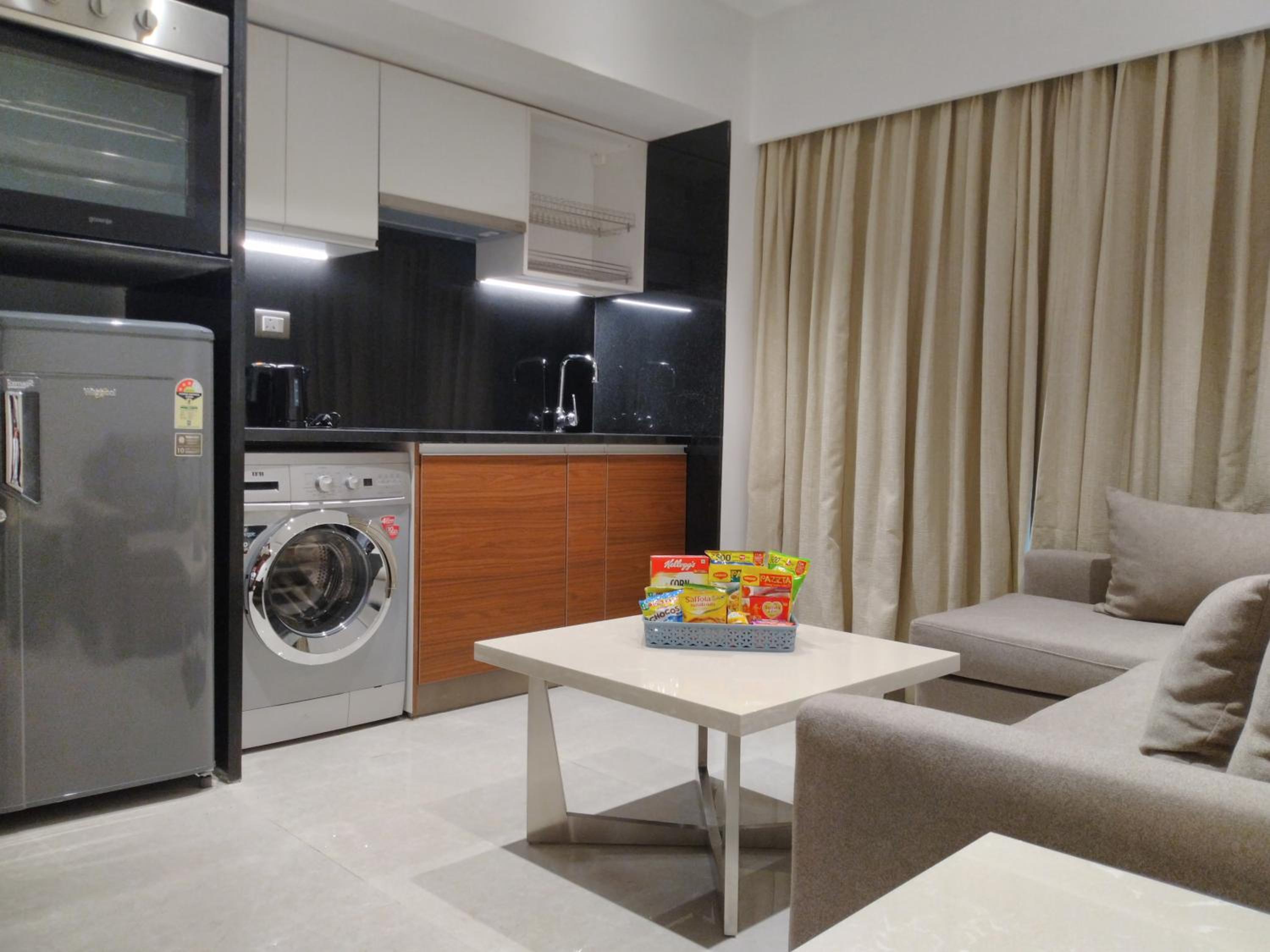 Studio room with Jacuzzi, Fruit Basket, and 15% off on Food and Soft Beverages - Photo 6