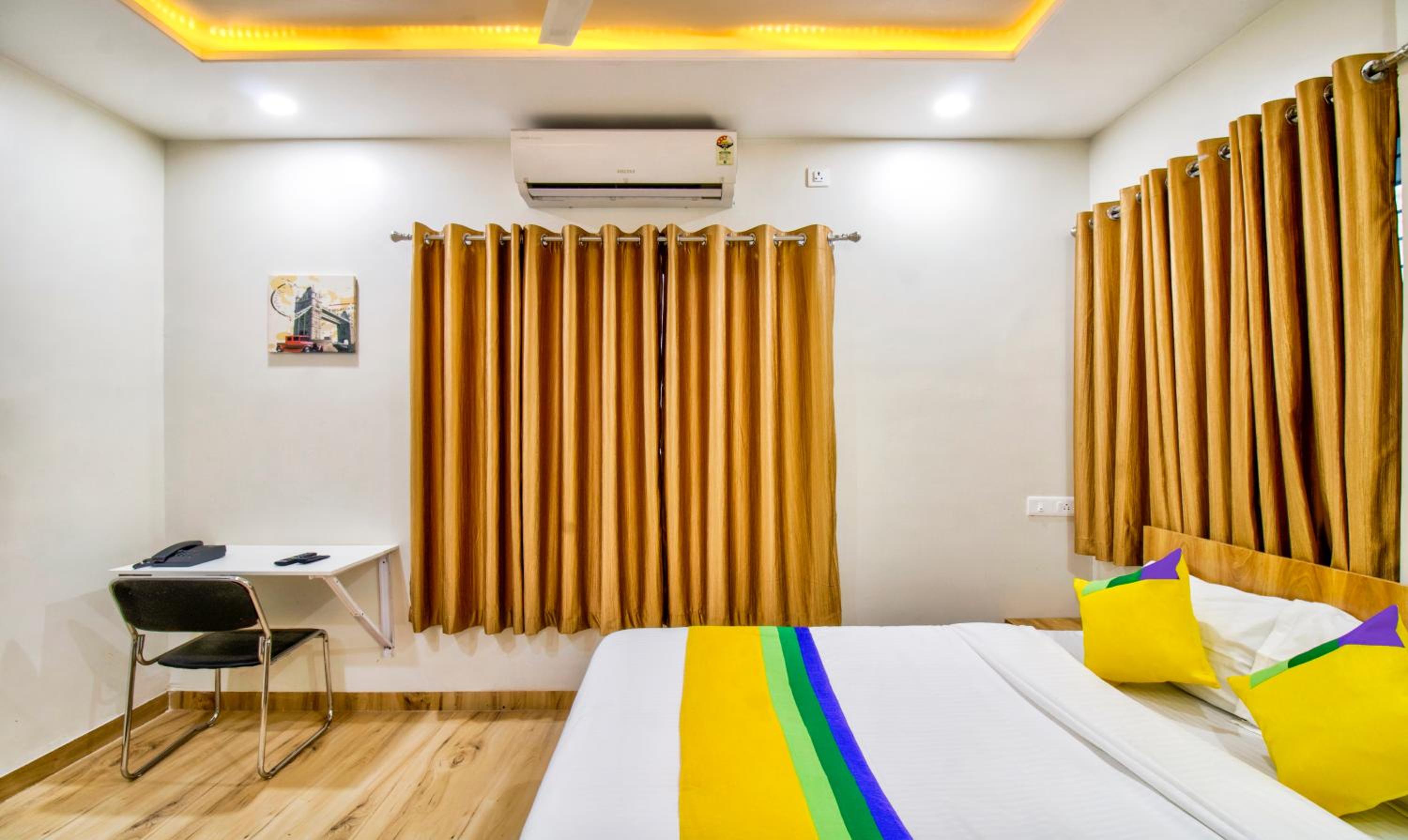 Standard  Room - Photo 9