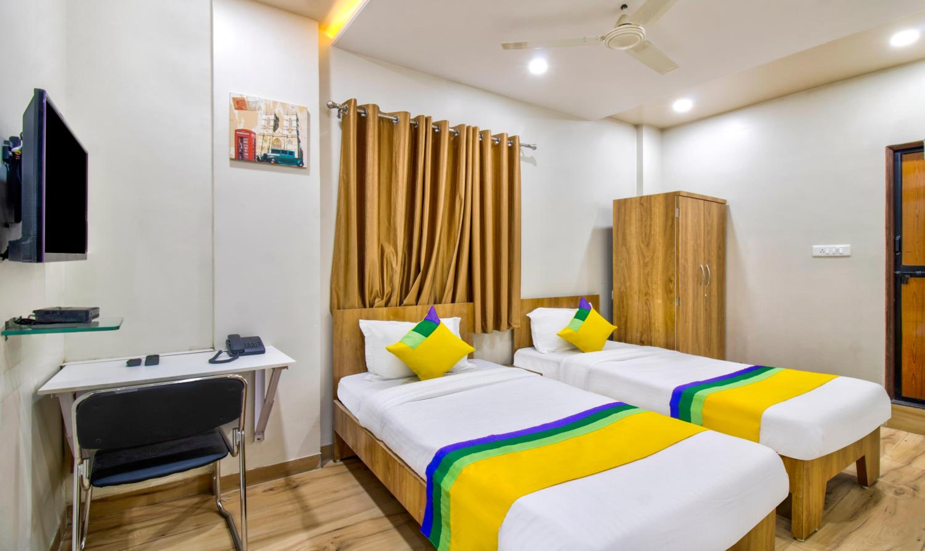 Standard  Room - Photo 13