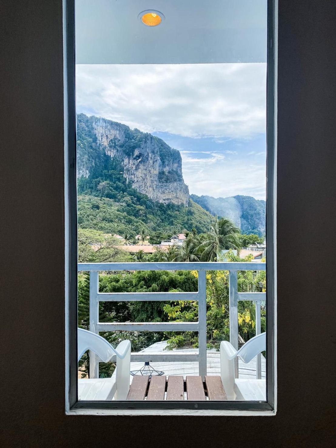 Deluxe Room with Mountain View - Photo 4