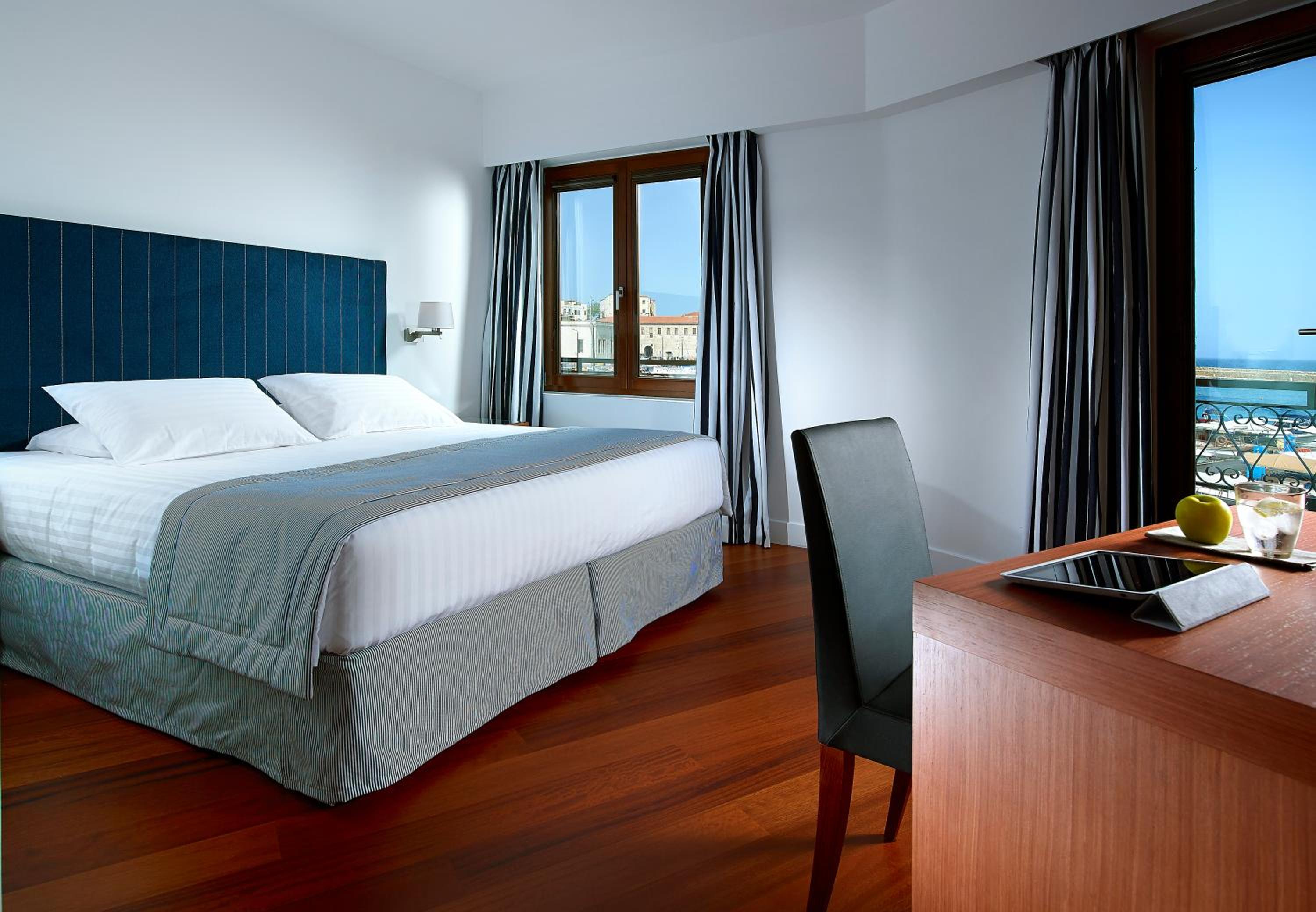 Junior Suite with Sea View photo 1