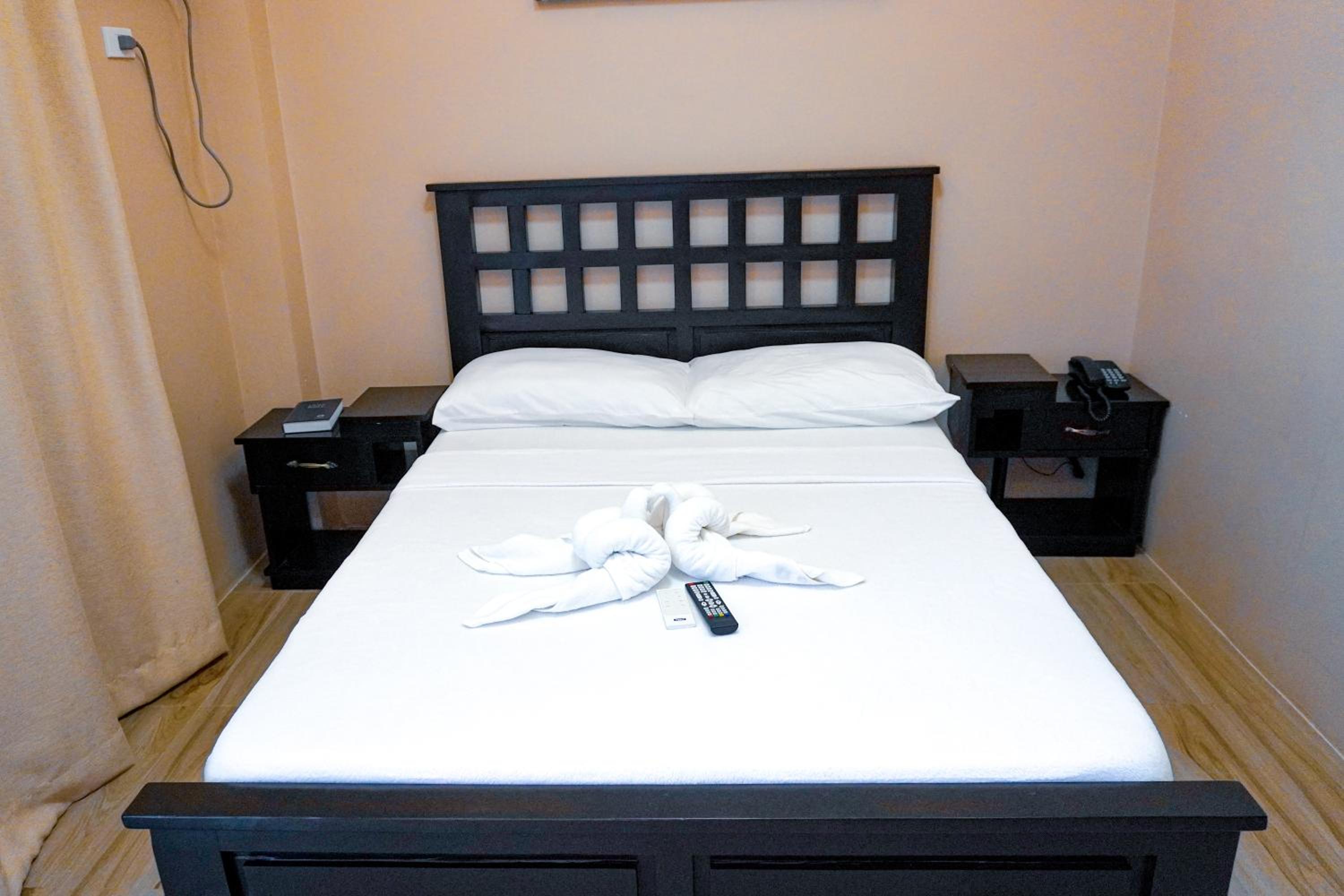 Double Room - Photo 4