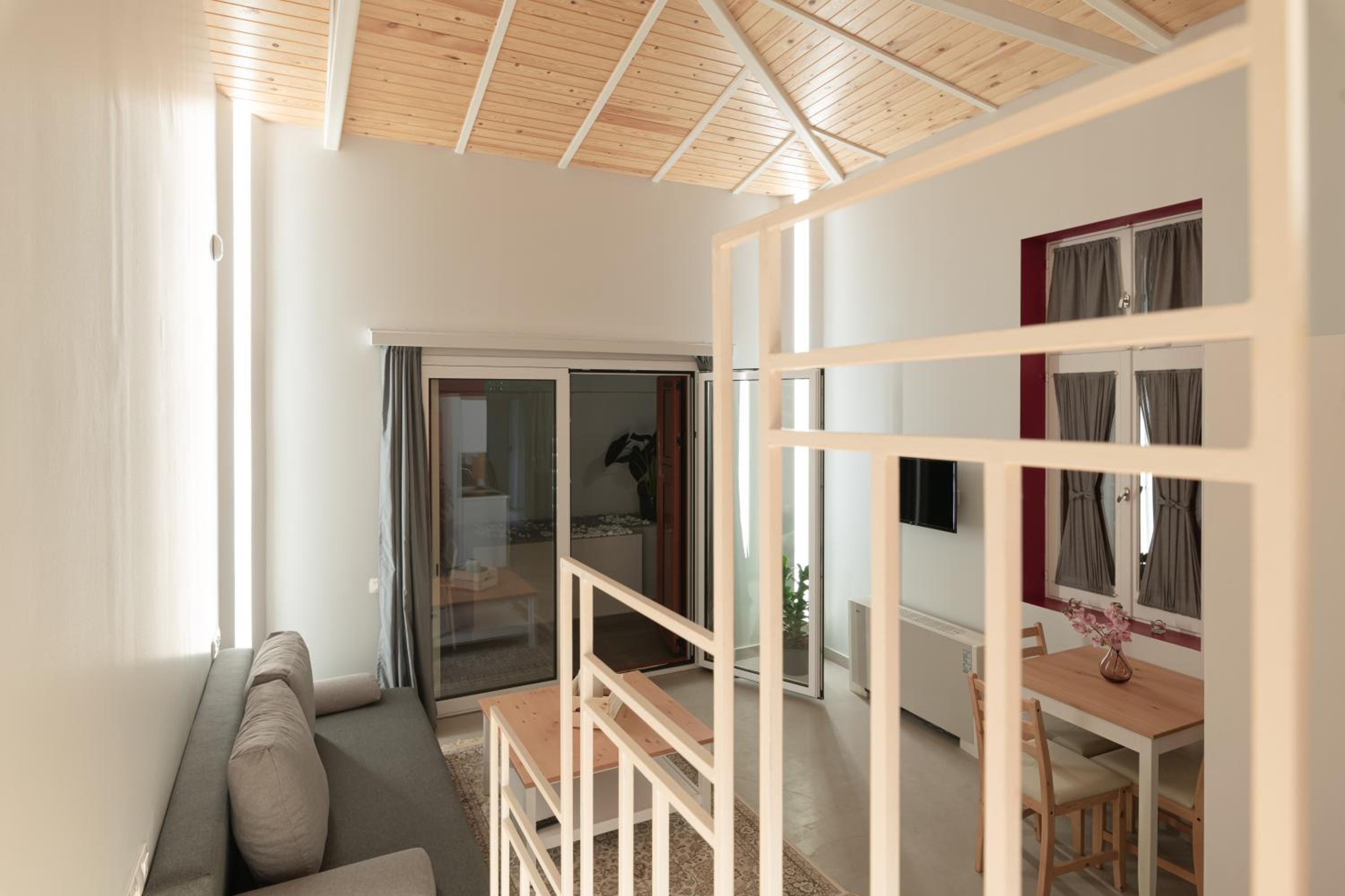 Loft Suite With Terrace - Fire Loft Red