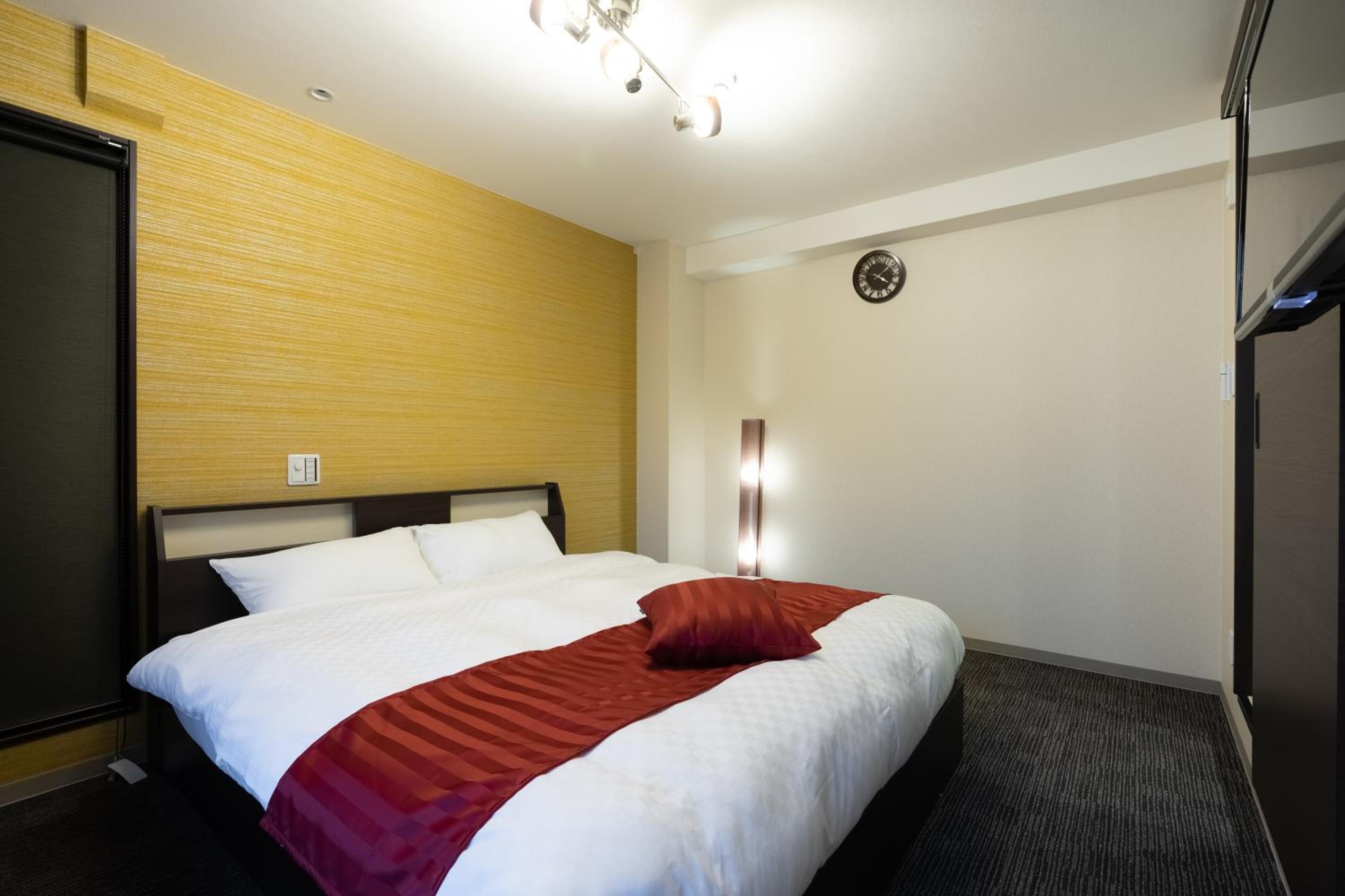 Small Double Room photo 1