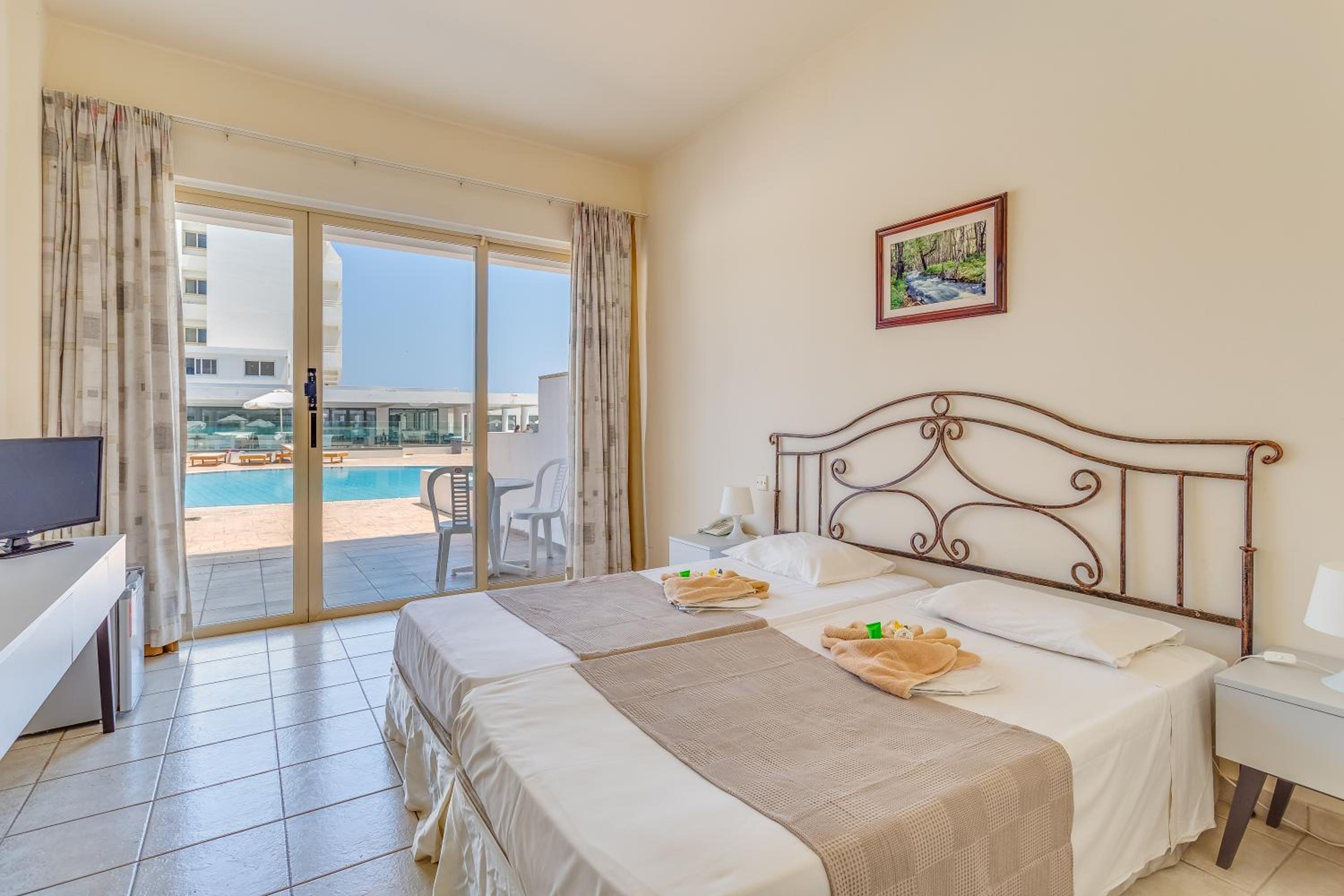 Twin Room with Pool View