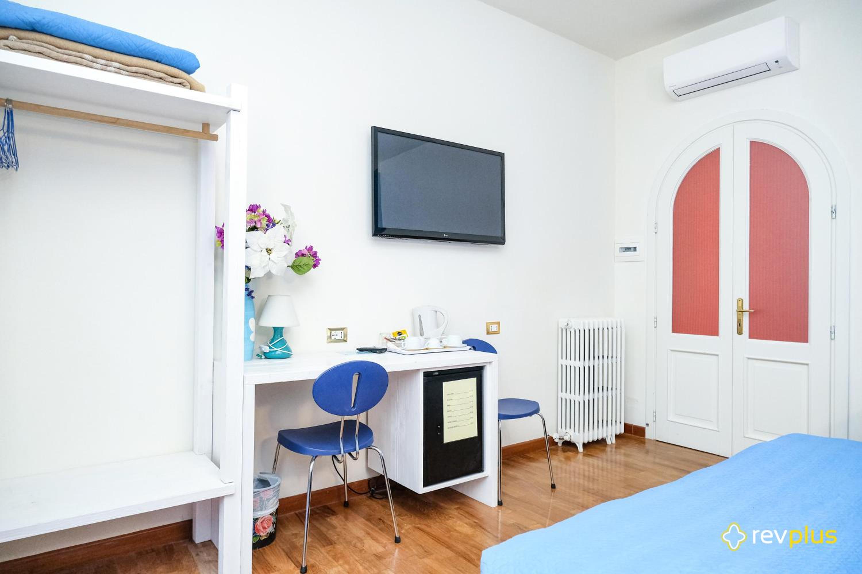 Triple Room photo 2