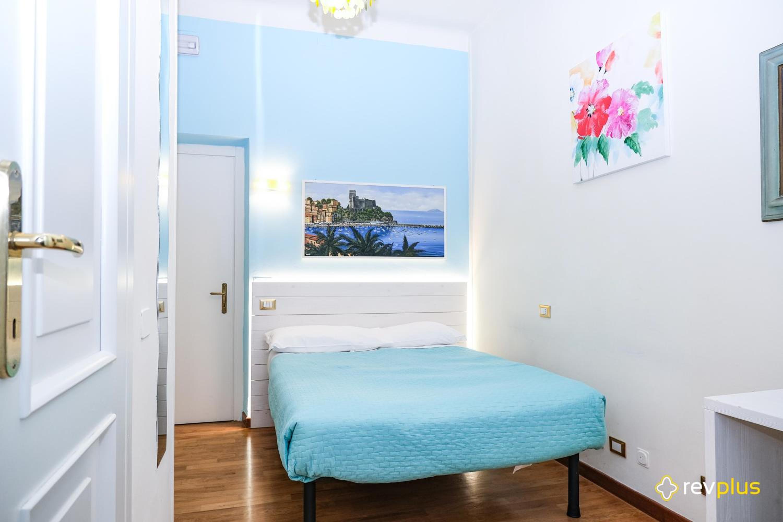 Economy Double Room photo 1