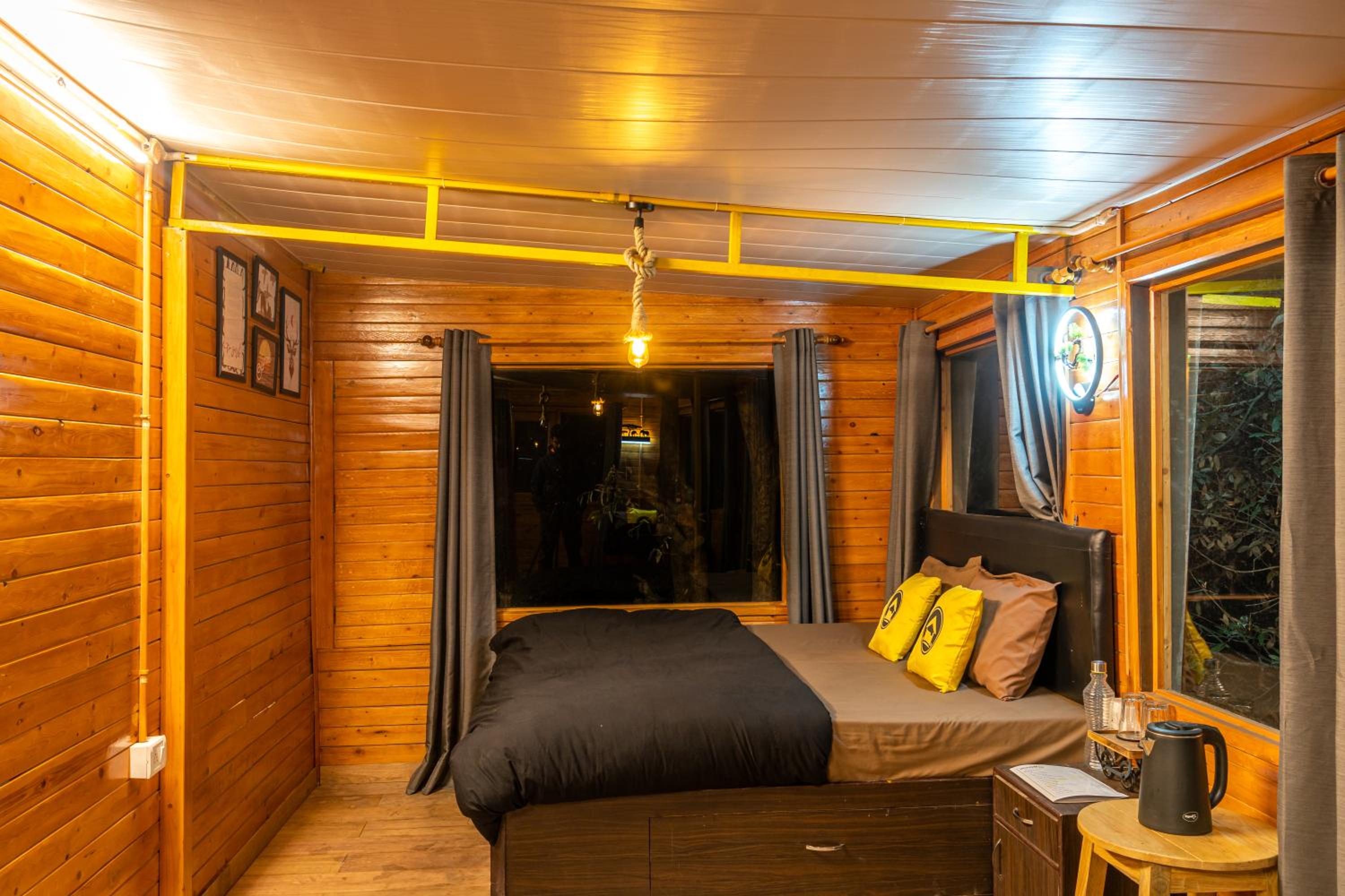Deluxe Triple Room - Triple Room with Garden view and Attached Bathroom, High Speed Wi-Fi  - Photo 5