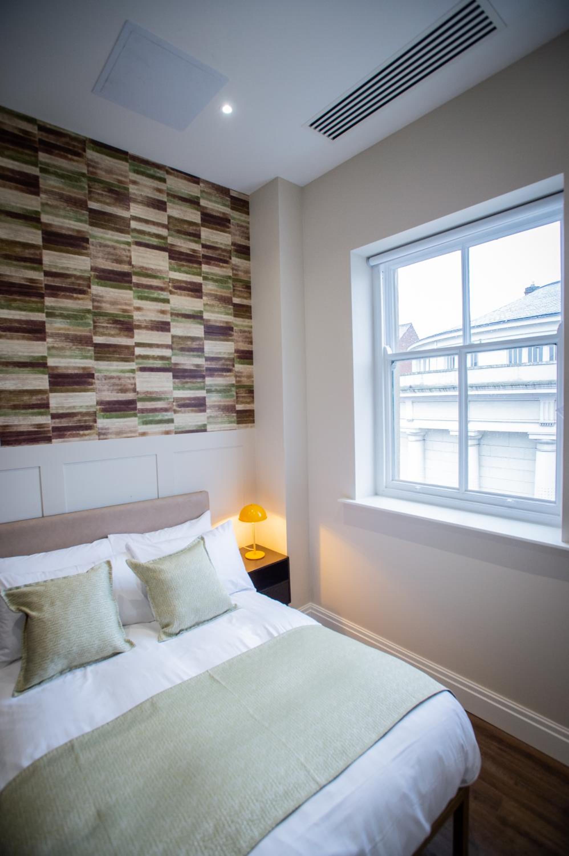 Studio Apartment - Photo 14