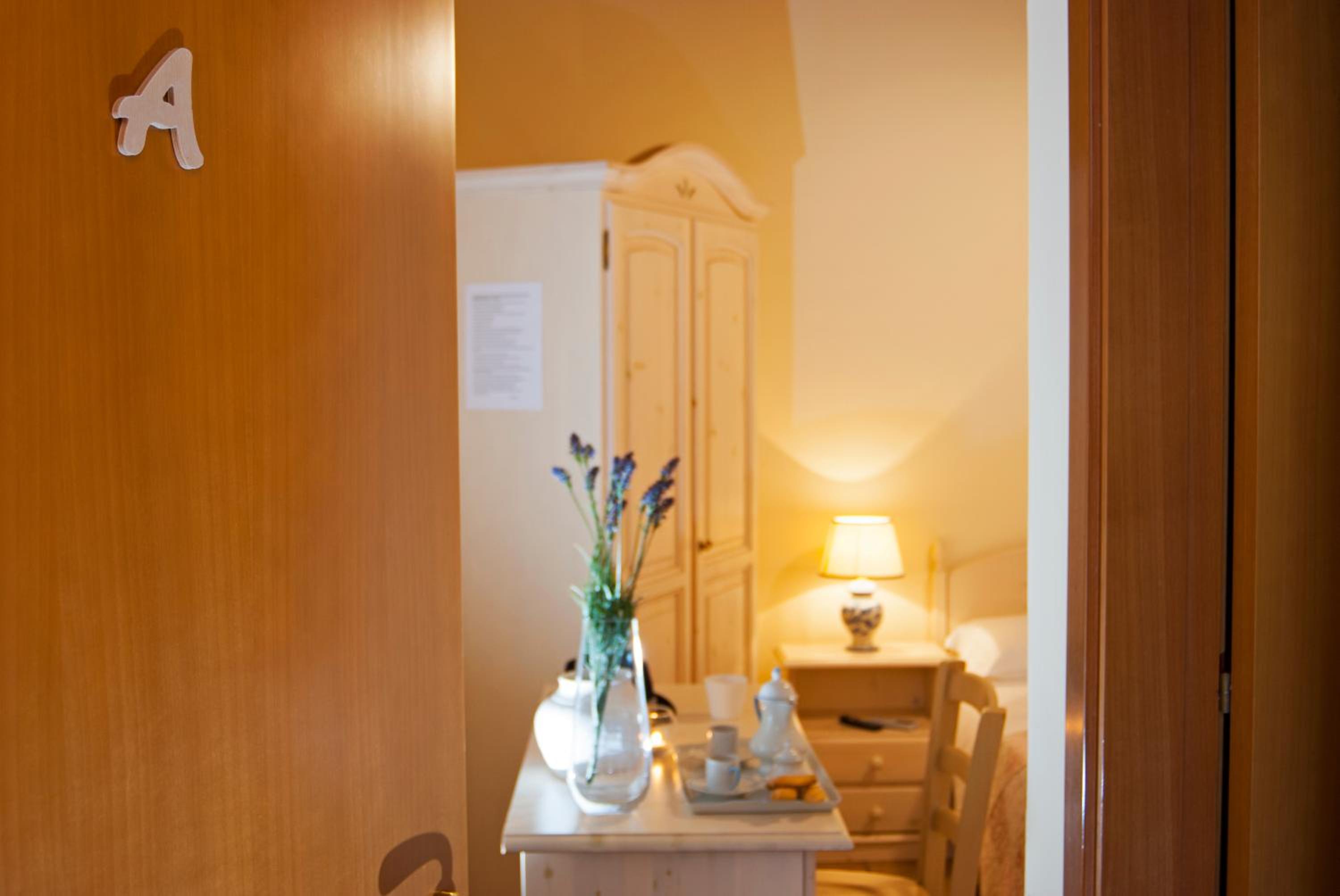 Double or Twin Room photo 2
