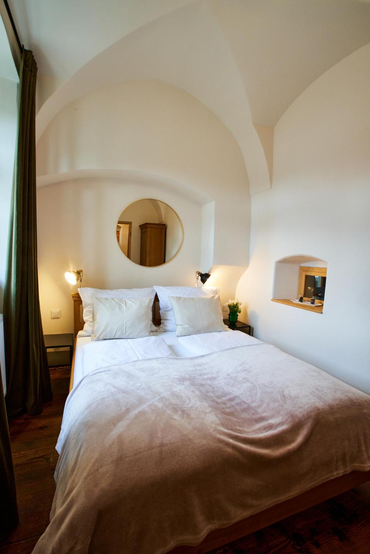 Apartment with Terrace - Photo 20