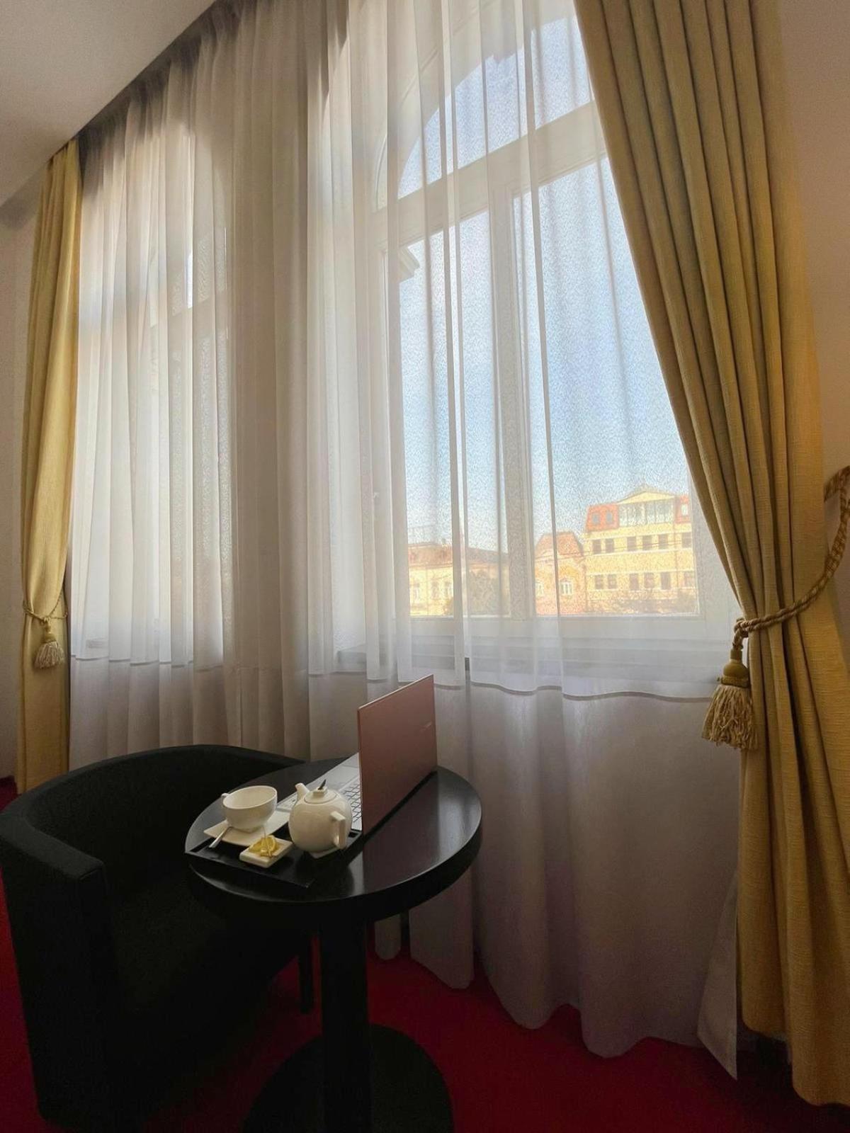 King Room with City View - Photo 3
