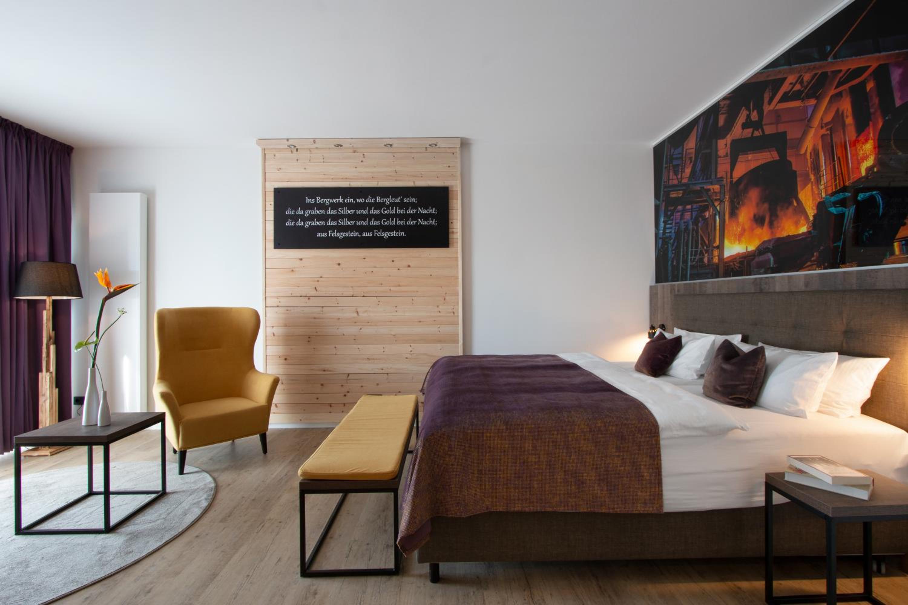 Deluxe Double Room with Balcony - Photo 1
