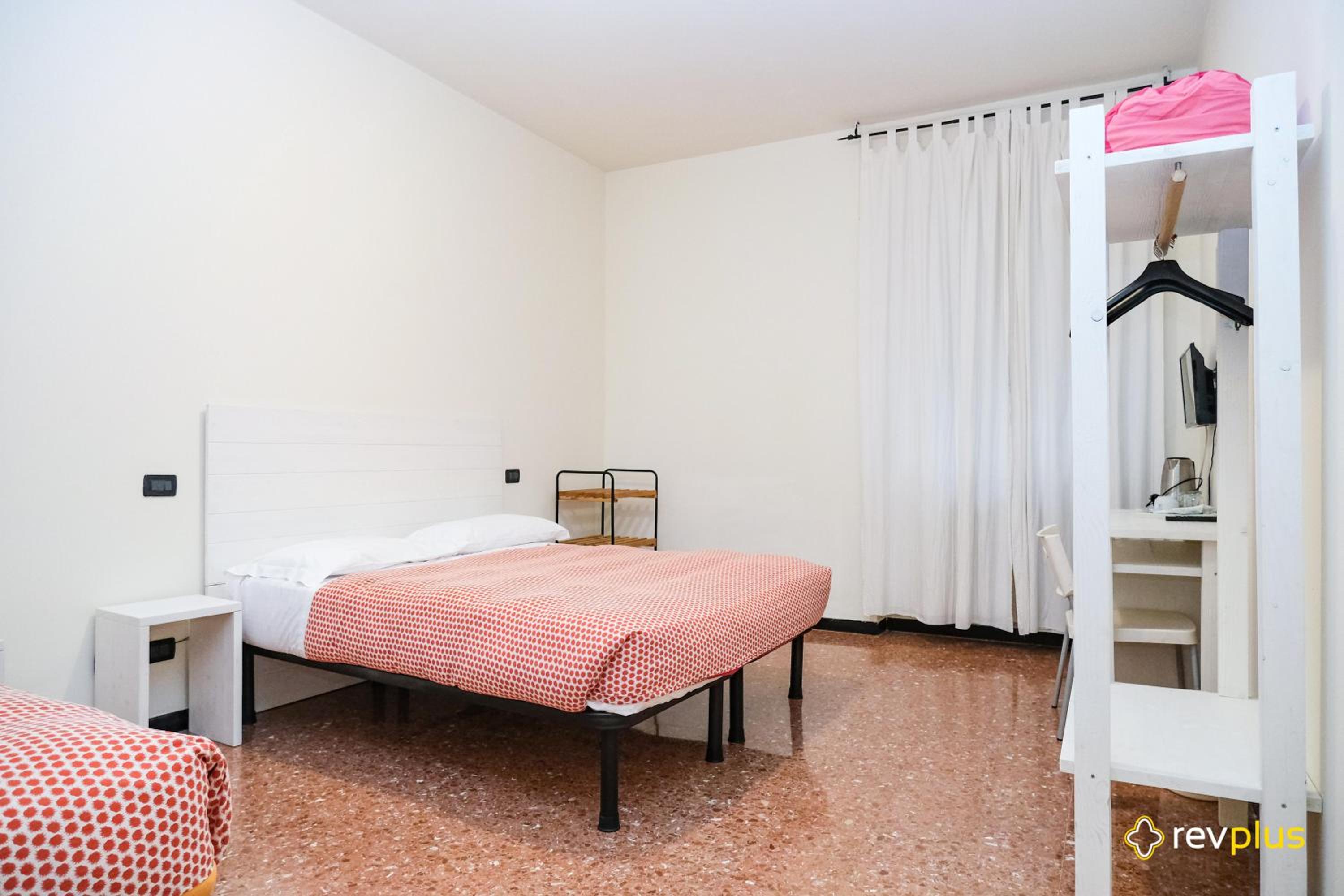 Double Room with Shared Bathroom