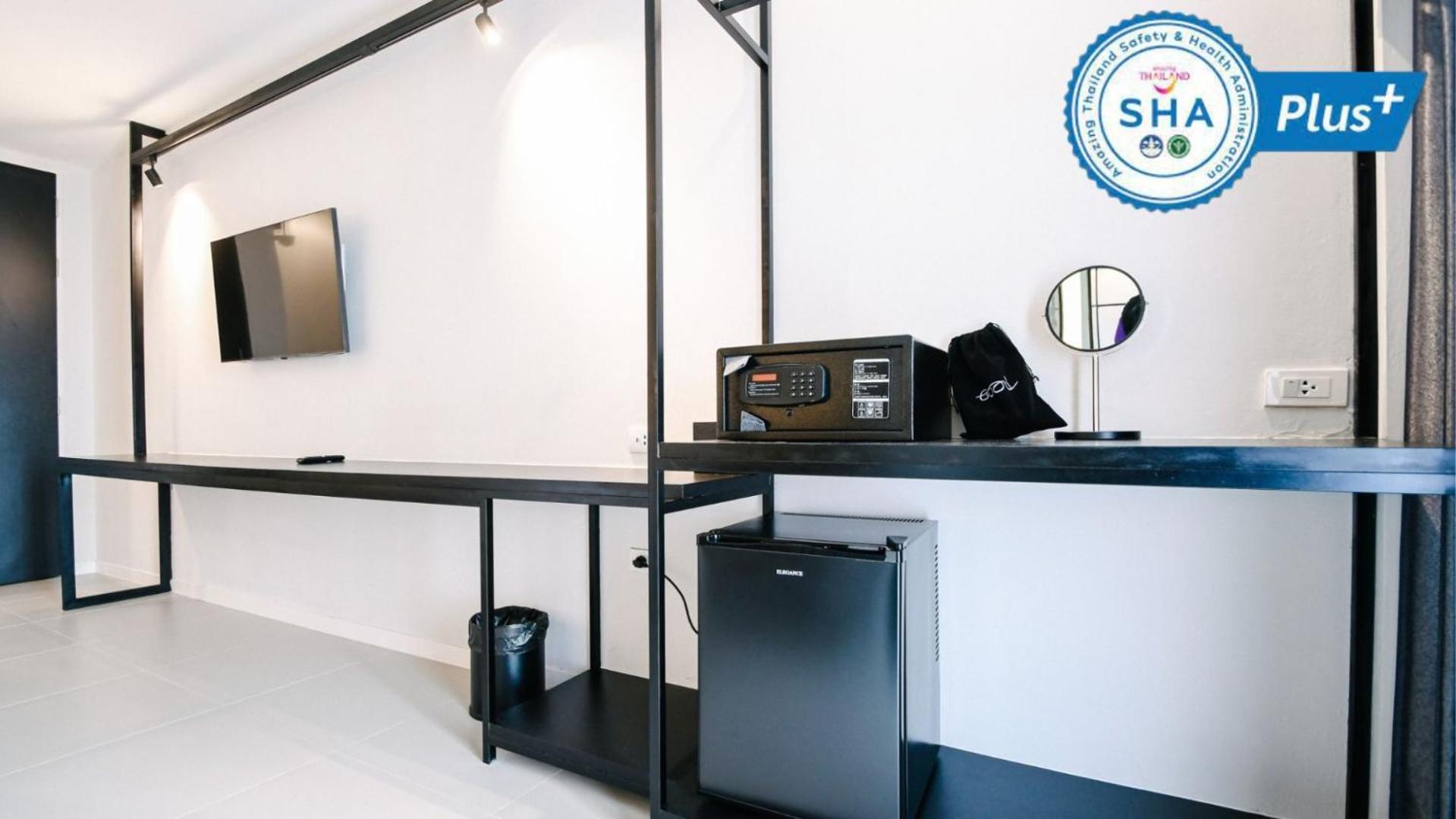 Connecting Room - Photo 8