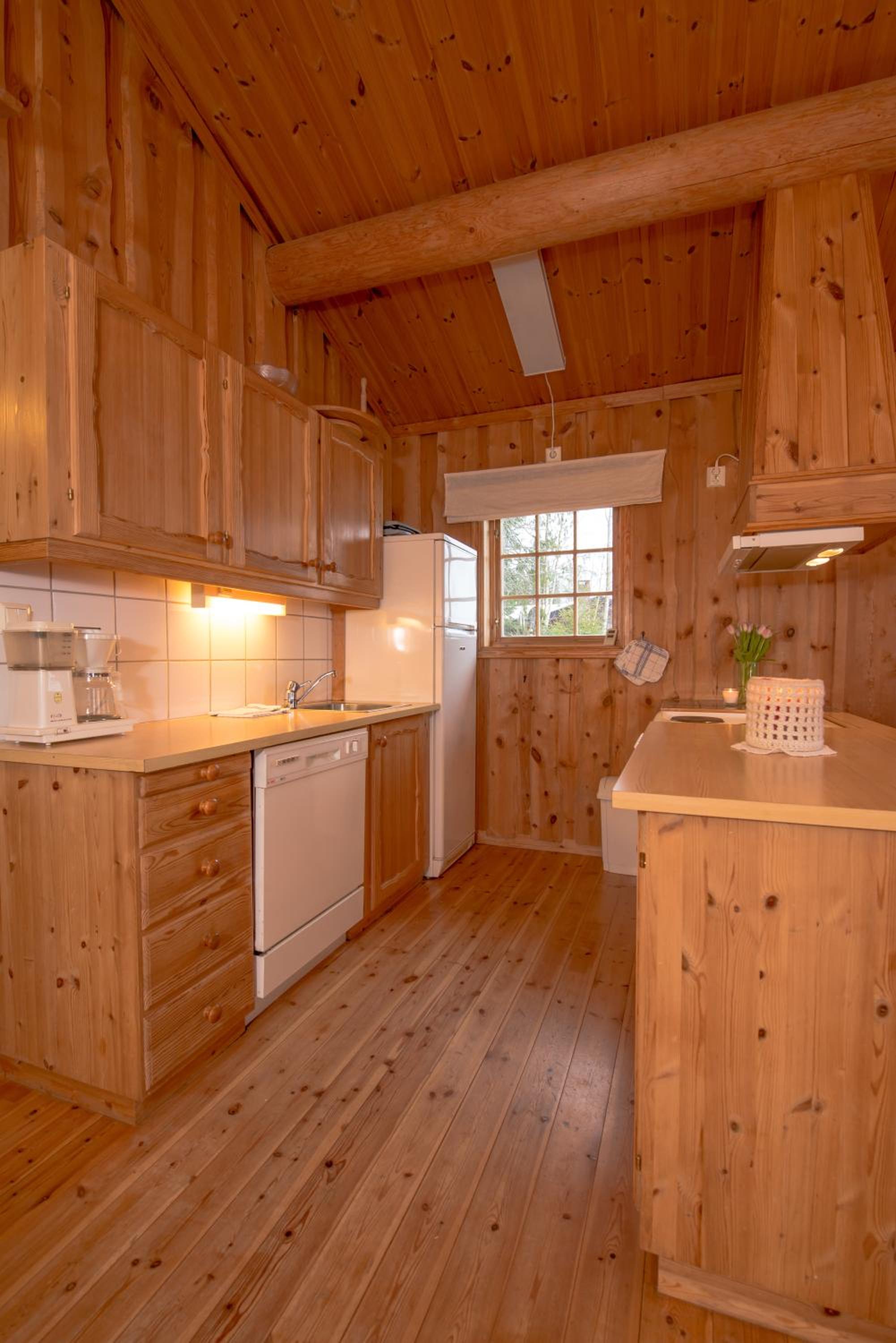 Three-Bedroom House photo 2