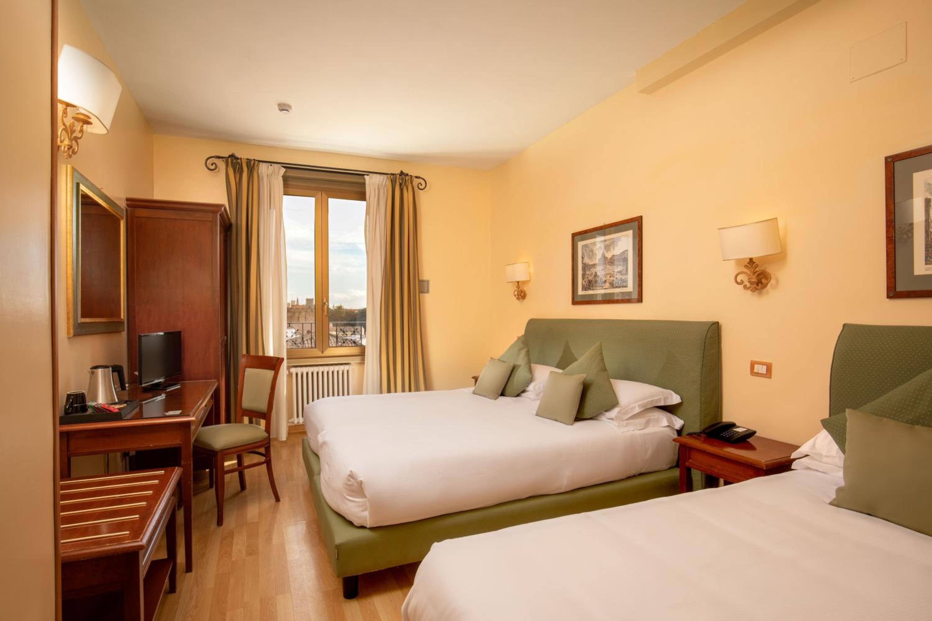 Quadruple Room photo 2