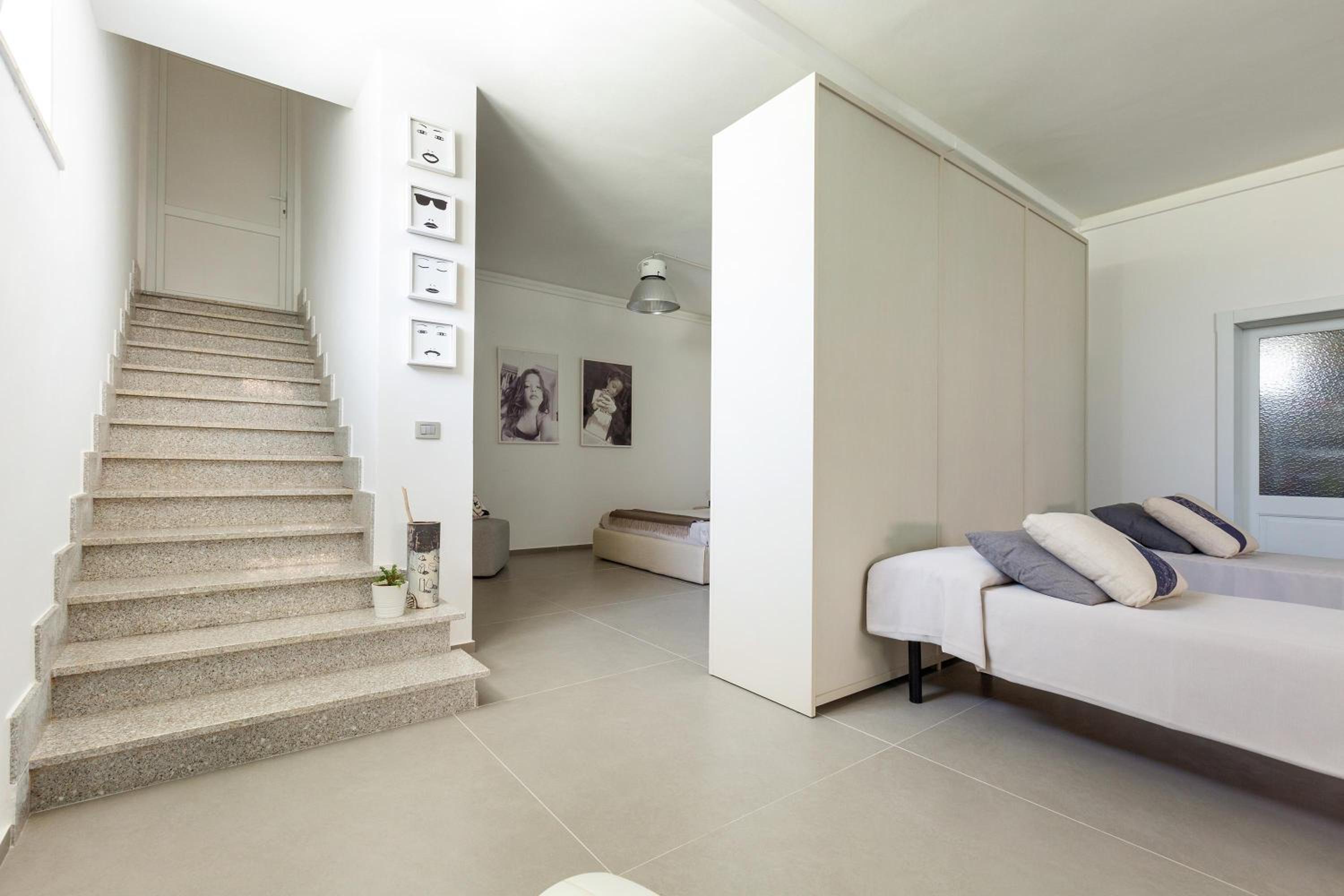 Two-Bedroom Apartment - Basement photo 2