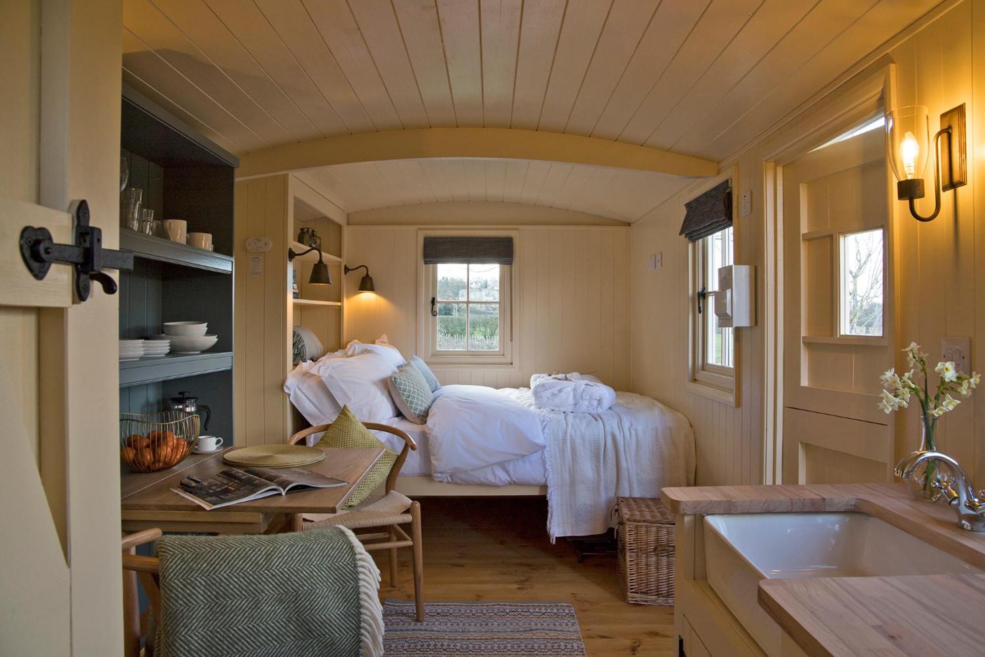 One-Bedroom House photo 1