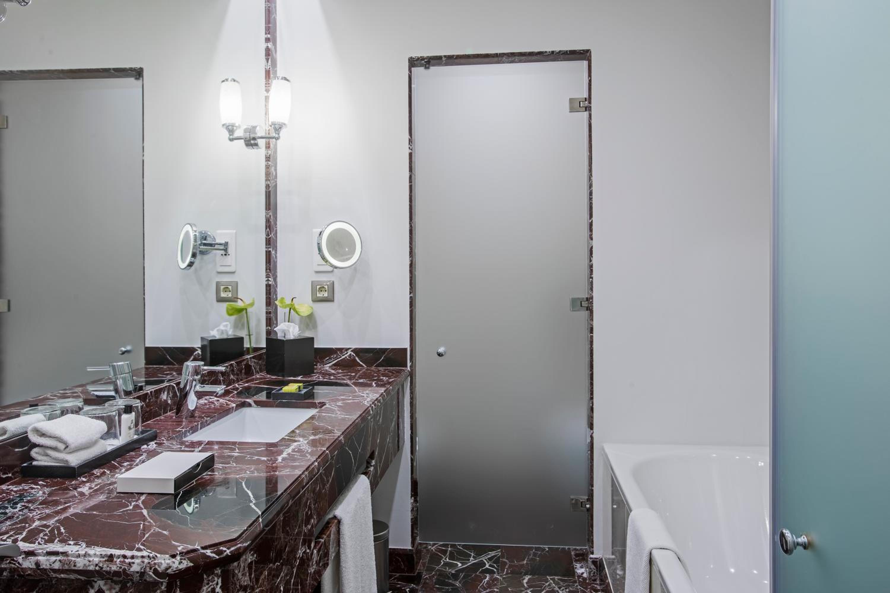 Classic Room - Photo 1