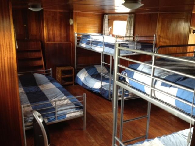 Cabin on Boat - Photo 4