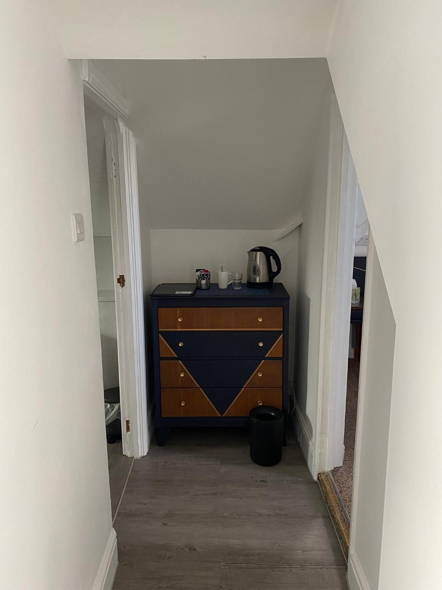 Single Room photo 2