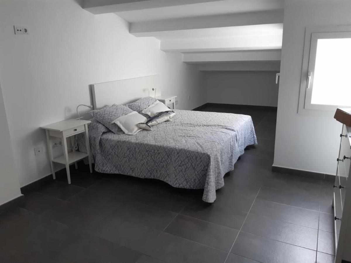Three-Bedroom Apartment - Photo 8