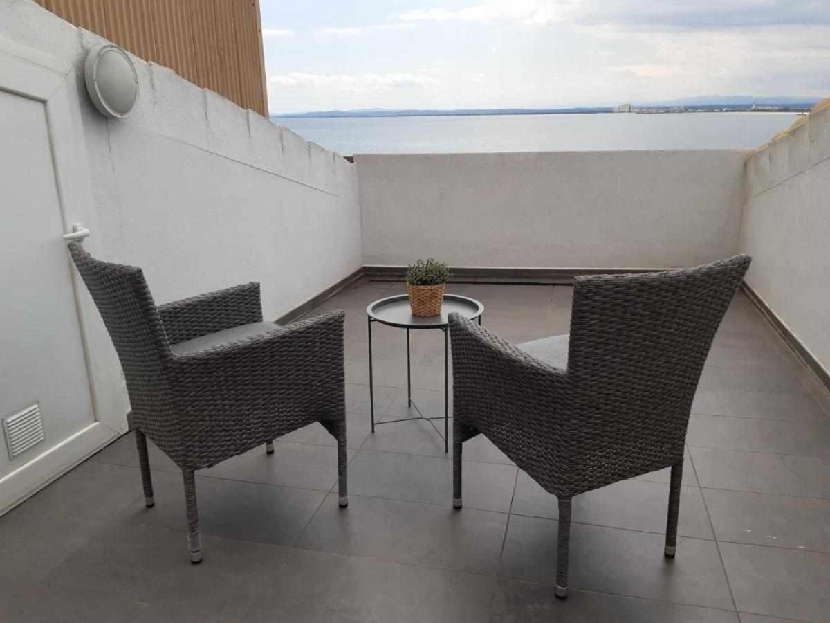 Three-Bedroom Apartment - Photo 3