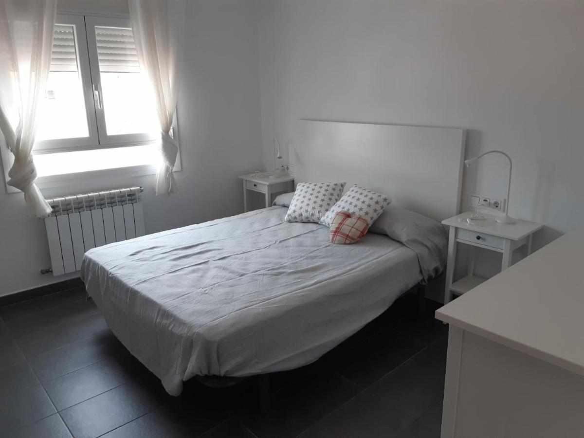 Three-Bedroom Apartment - Photo 6