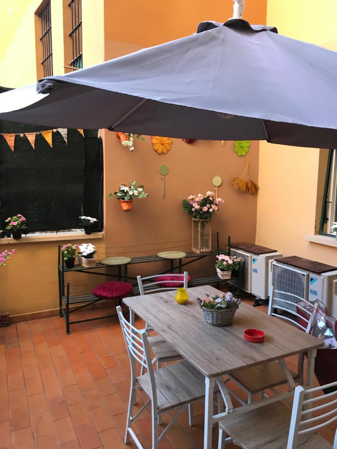 Apartment with Terrace - Photo 17