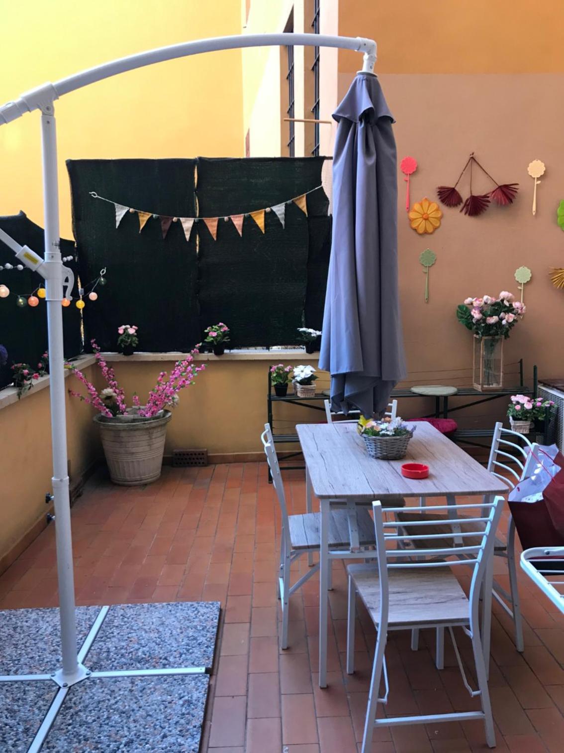 Apartment with Terrace - Photo 15