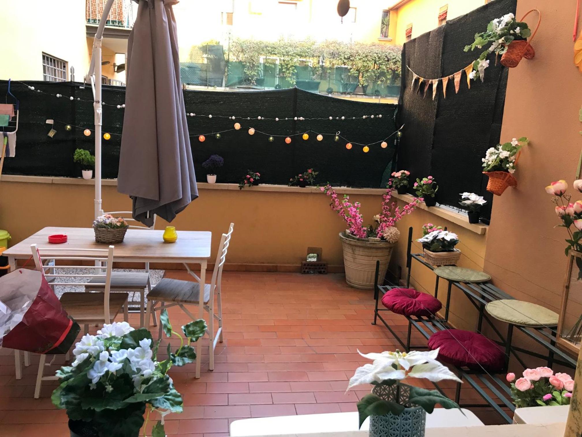 Apartment with Terrace - Photo 10