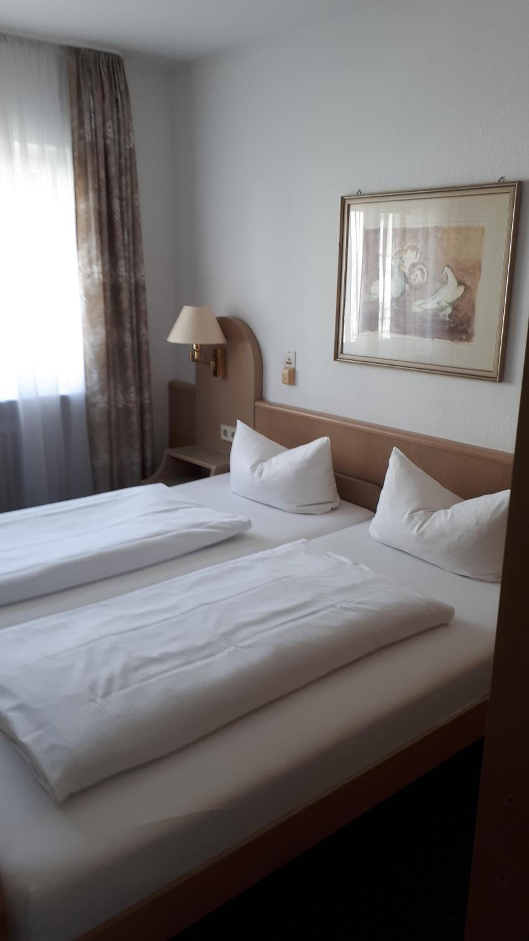 Double Room - Photo 6