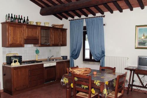Maisonette photo 1