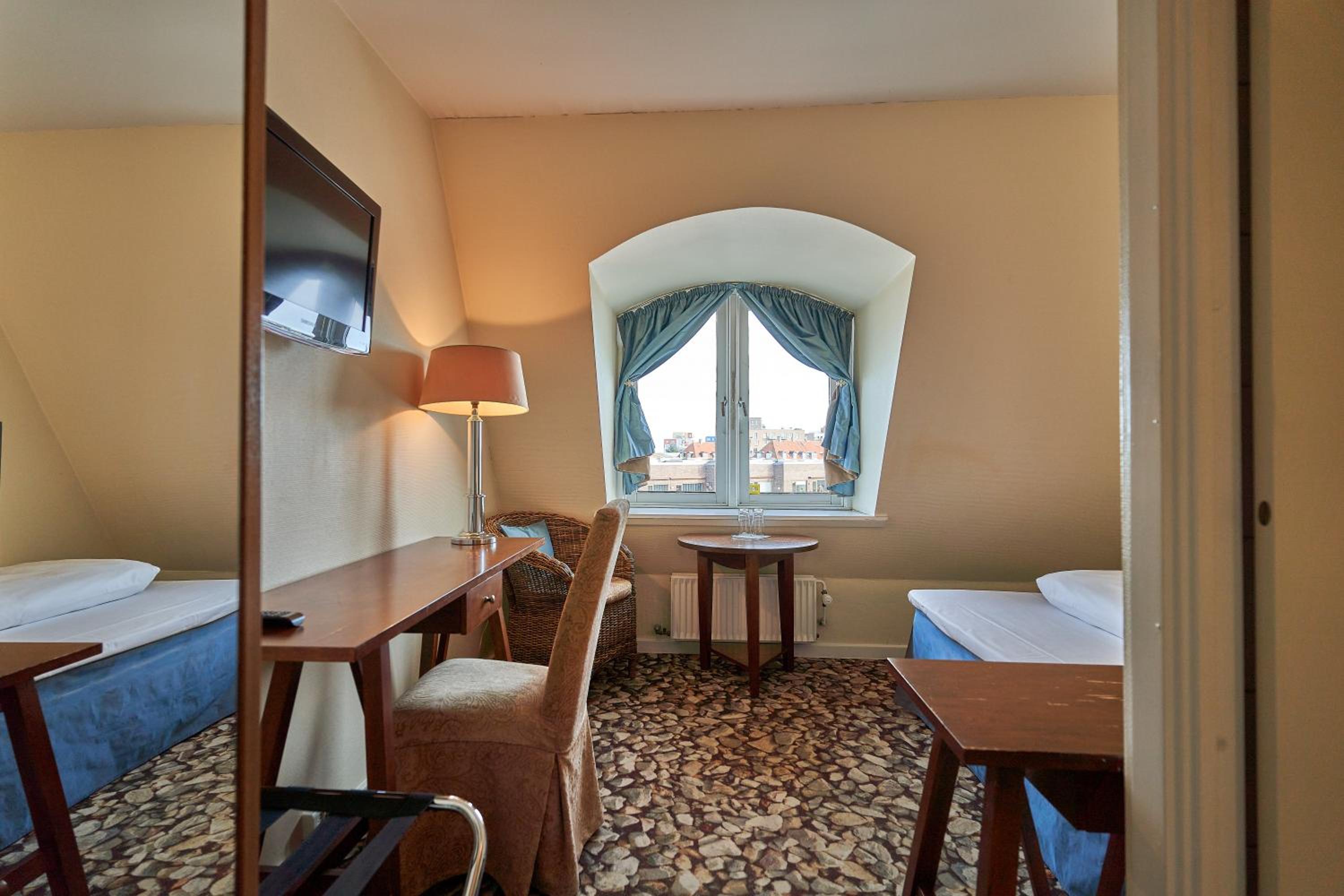 Economy Twin Room