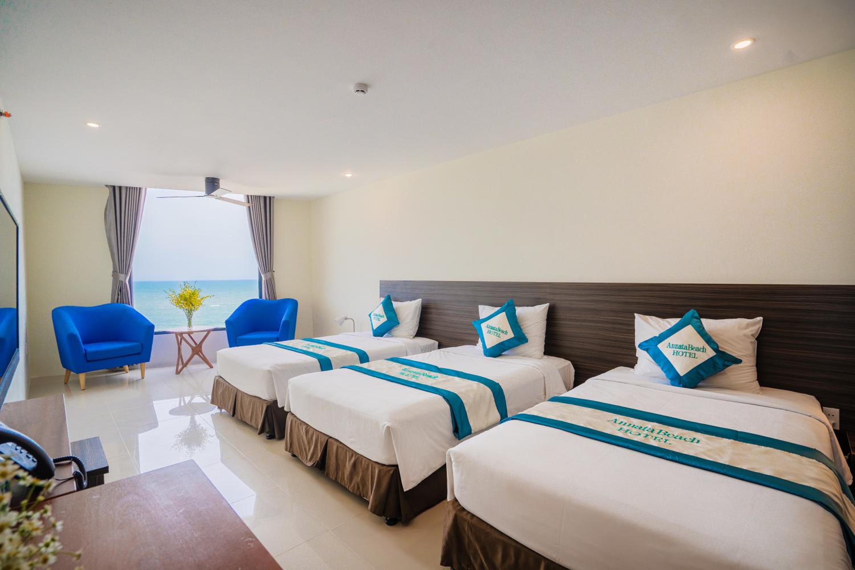Deluxe Triple Room with Sea View photo 1